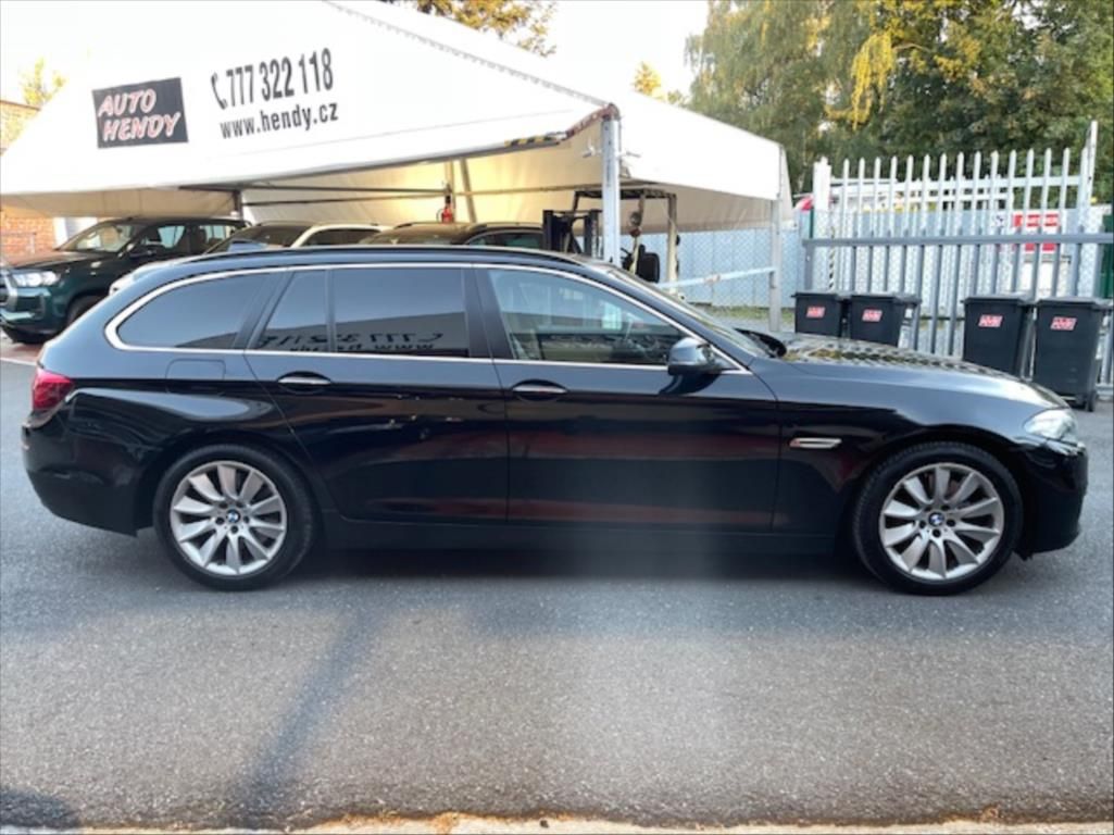 BMW Řada 5, 3,0 535i xDrive AUT,NAVI,PANOR - fotka 4