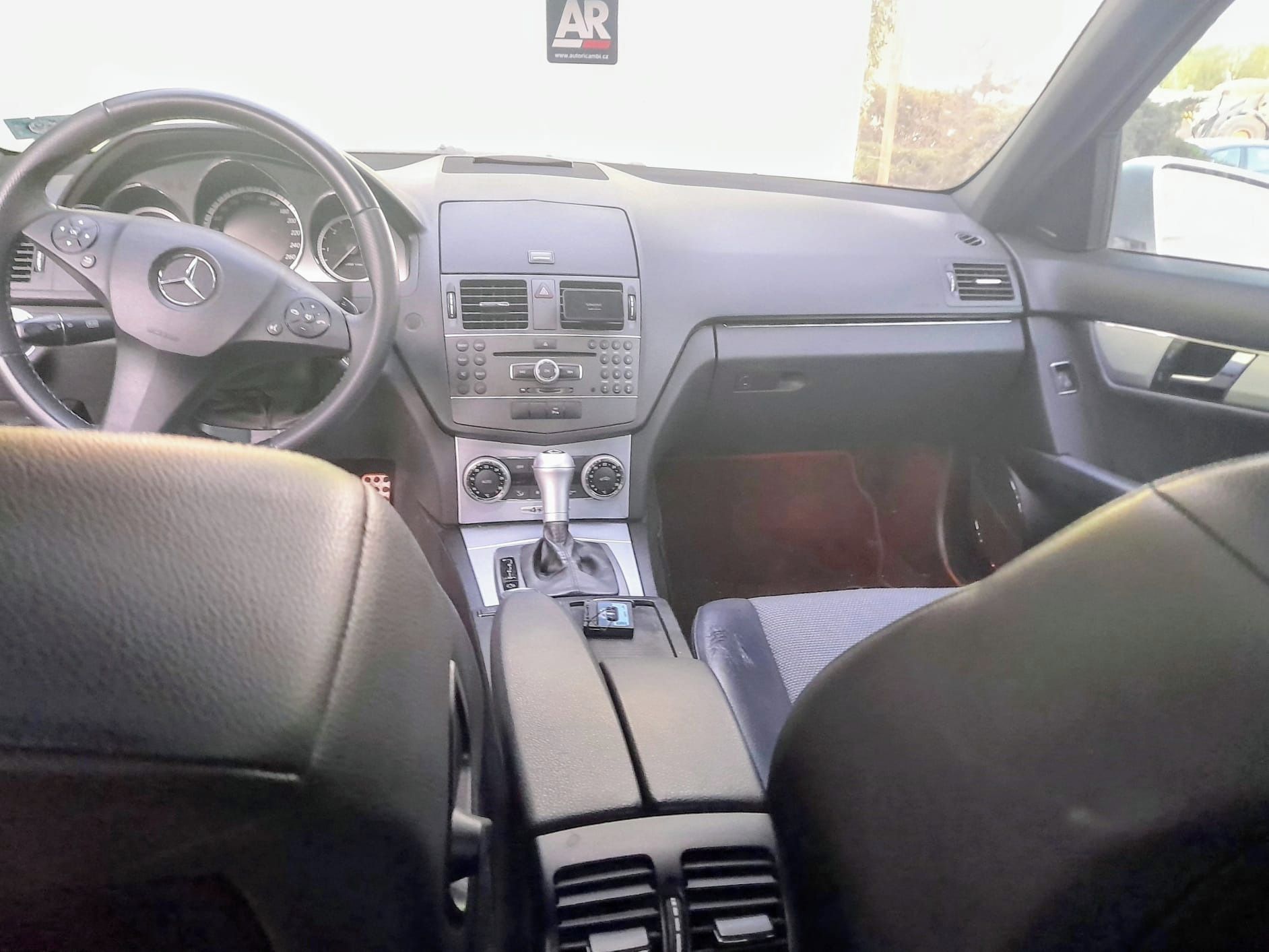 Mercedes-Benz Třídy C, Mercedes-Benz C250 CDI 4MATIC - fotka 3