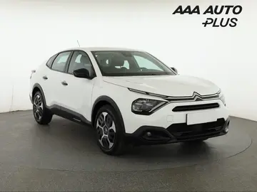 Citroën C4 X, 1.2 PureTech, Feel, ČR,1.maj