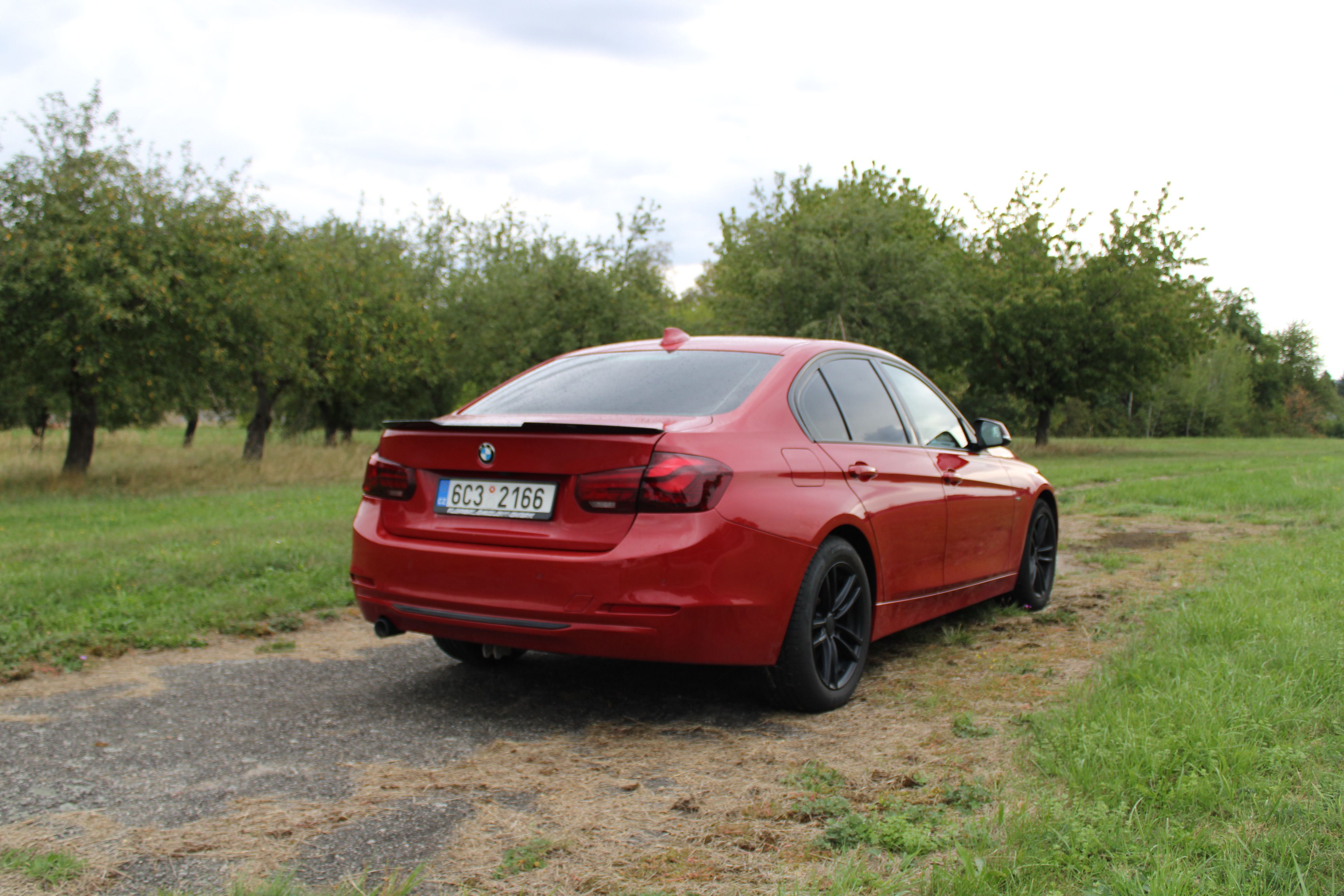 BMW Řada 3, F30 xDrive 135kW SportLine - fotka 6