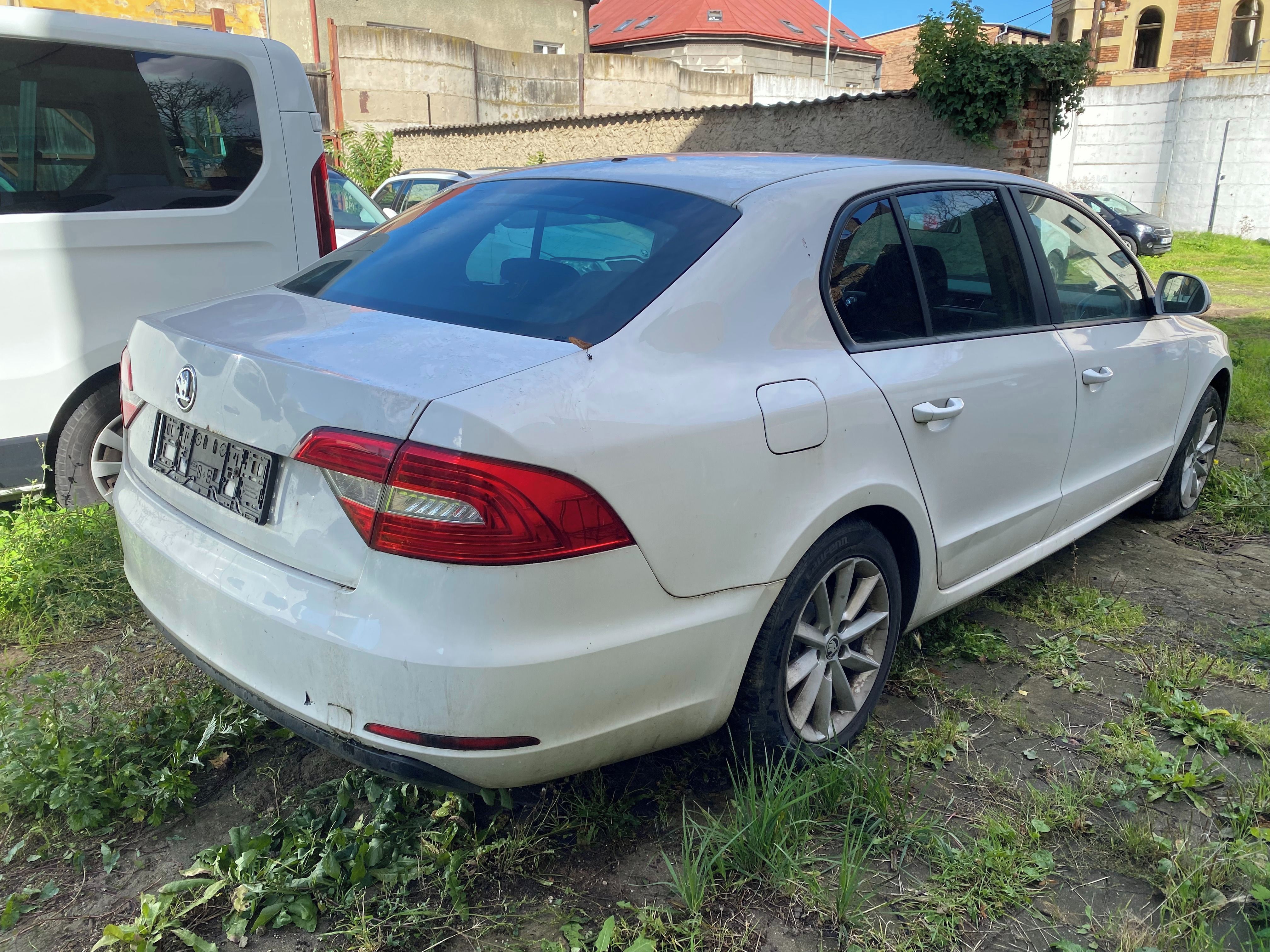 Škoda Superb, ŠKODA SUPERB II 2.0 TDI 103 kW - fotka 5