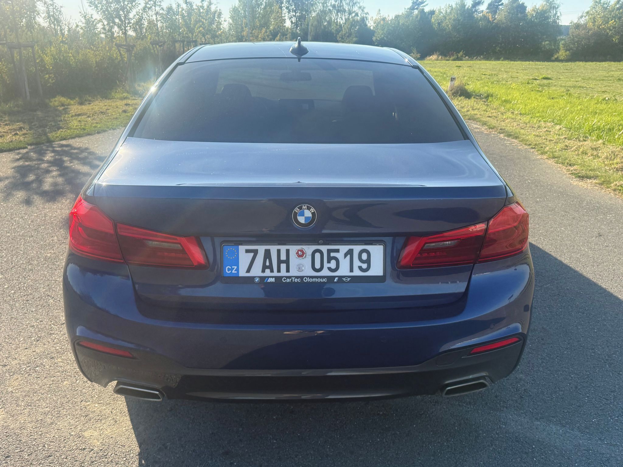 BMW Řada 5, X DRIVE PLNÁ VÝBAVA ODPOČET - fotka 4