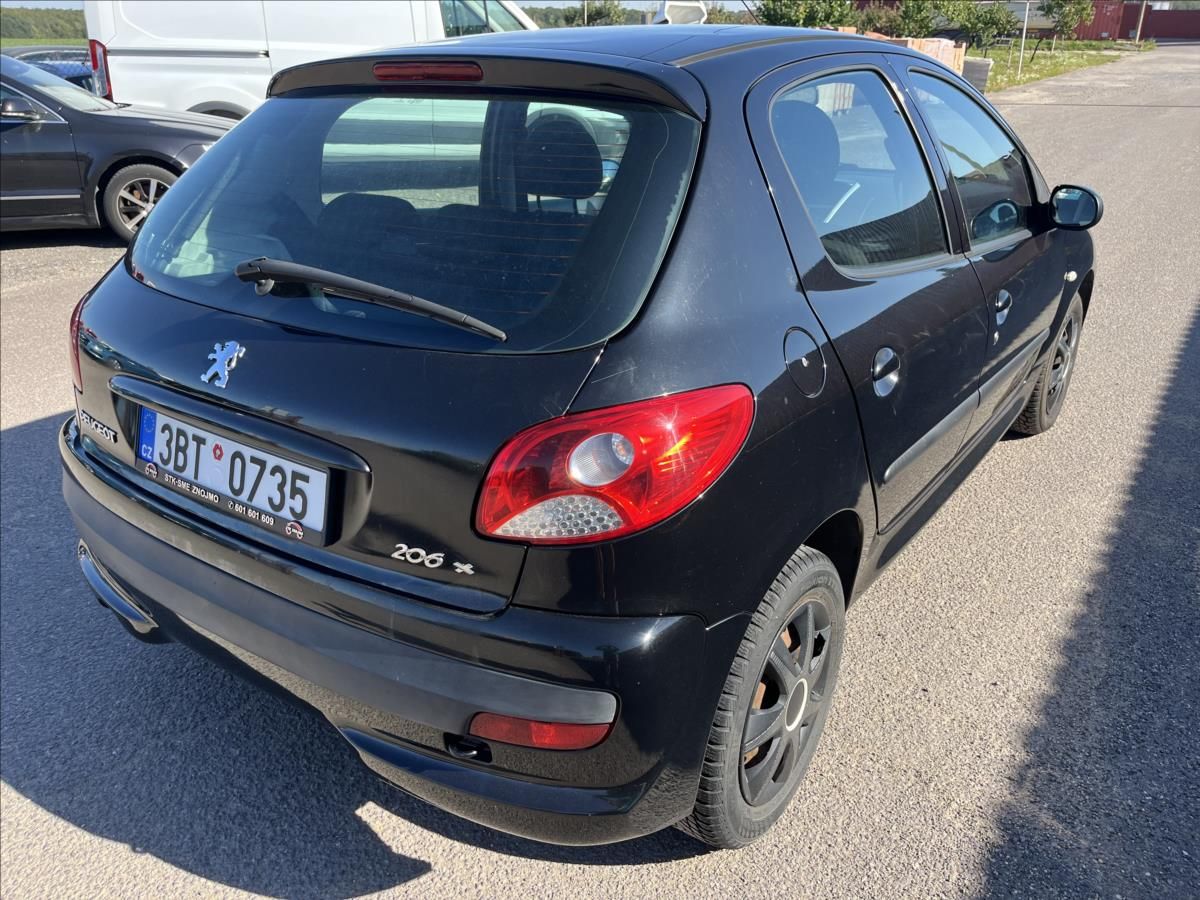 Peugeot 206, 1,1 i KLIMA ROZVODY SERVIS - fotka 6