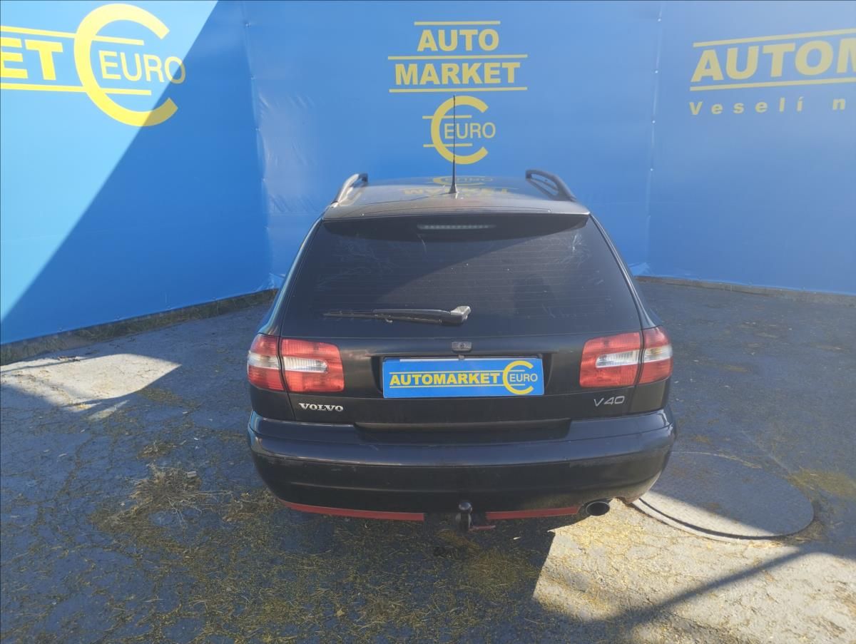Volvo V40, 1,8 90KW - fotka 5