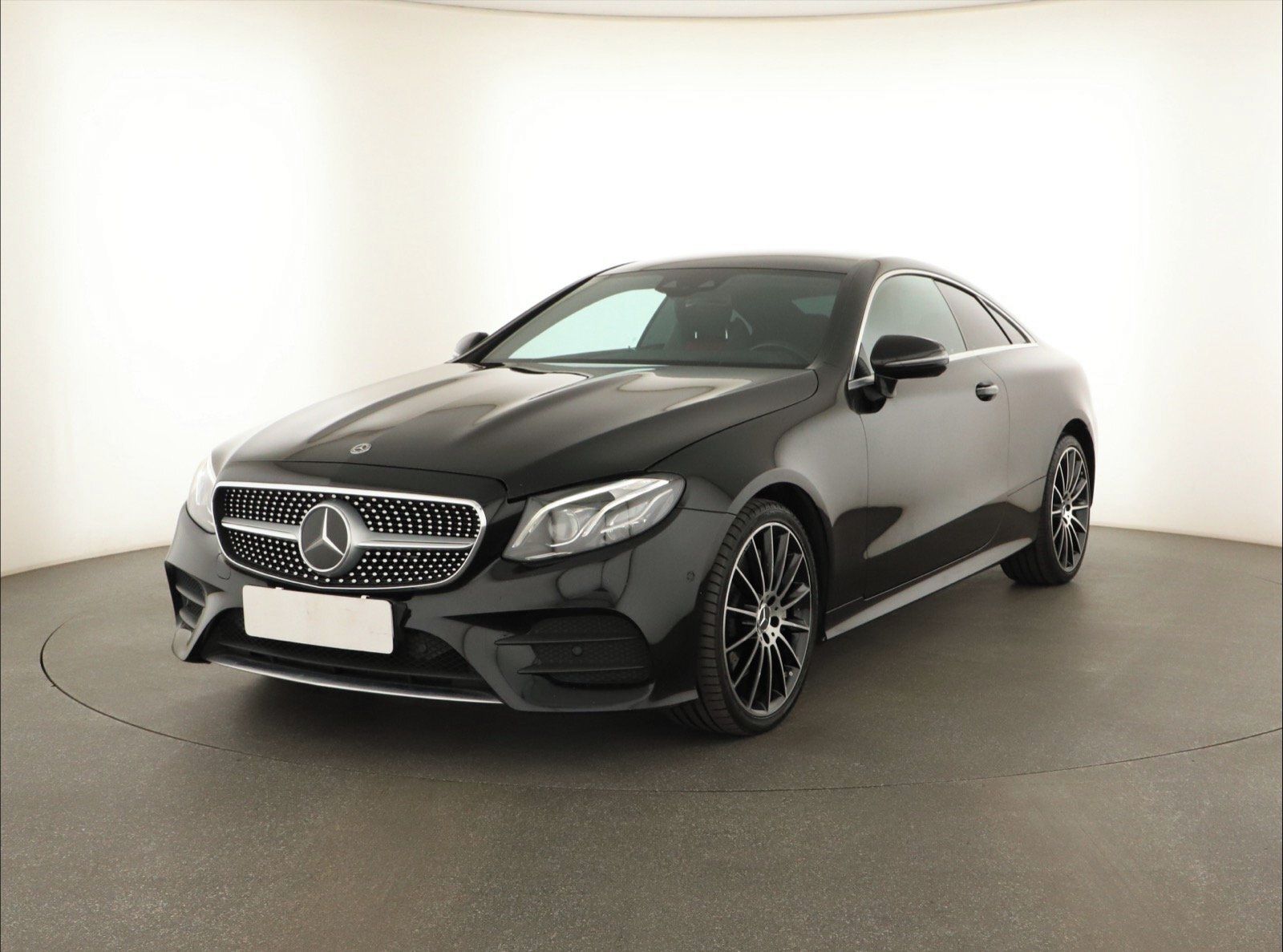 Mercedes-Benz Třídy E, 400 4MATIC, 4X4, Automat - fotka 2