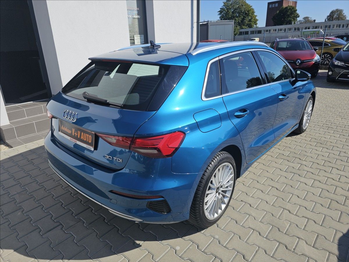 Audi A3, 2,0TDi 85KW DSG Sportb - fotka 6
