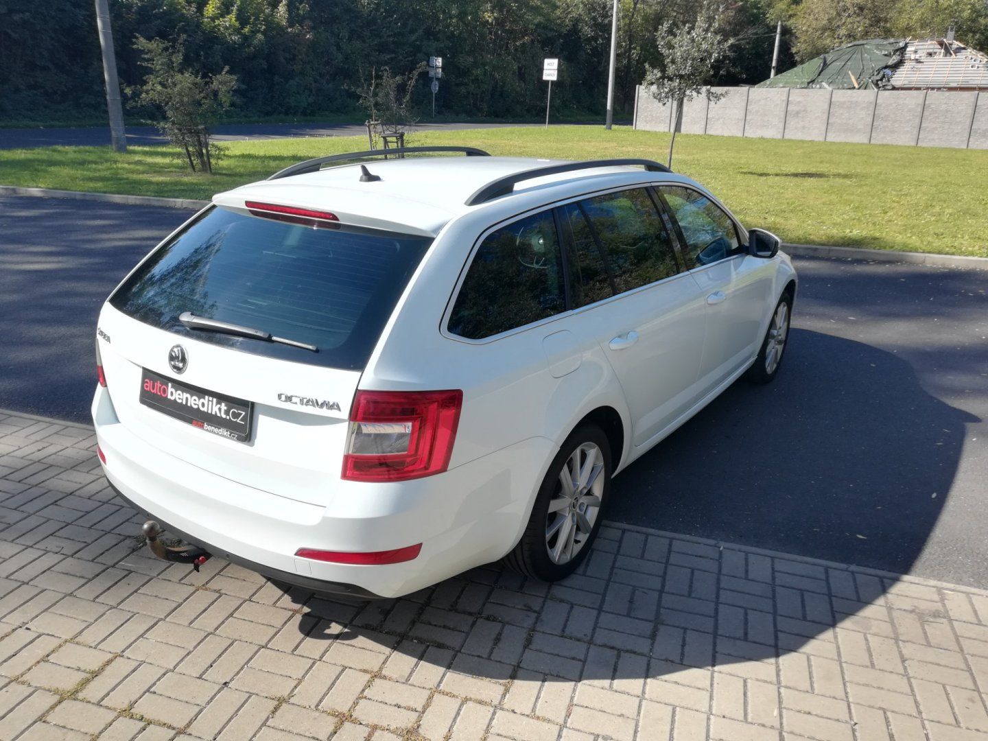 Škoda Octavia, 2.0TDi 110kW DSG Tažné - fotka 4