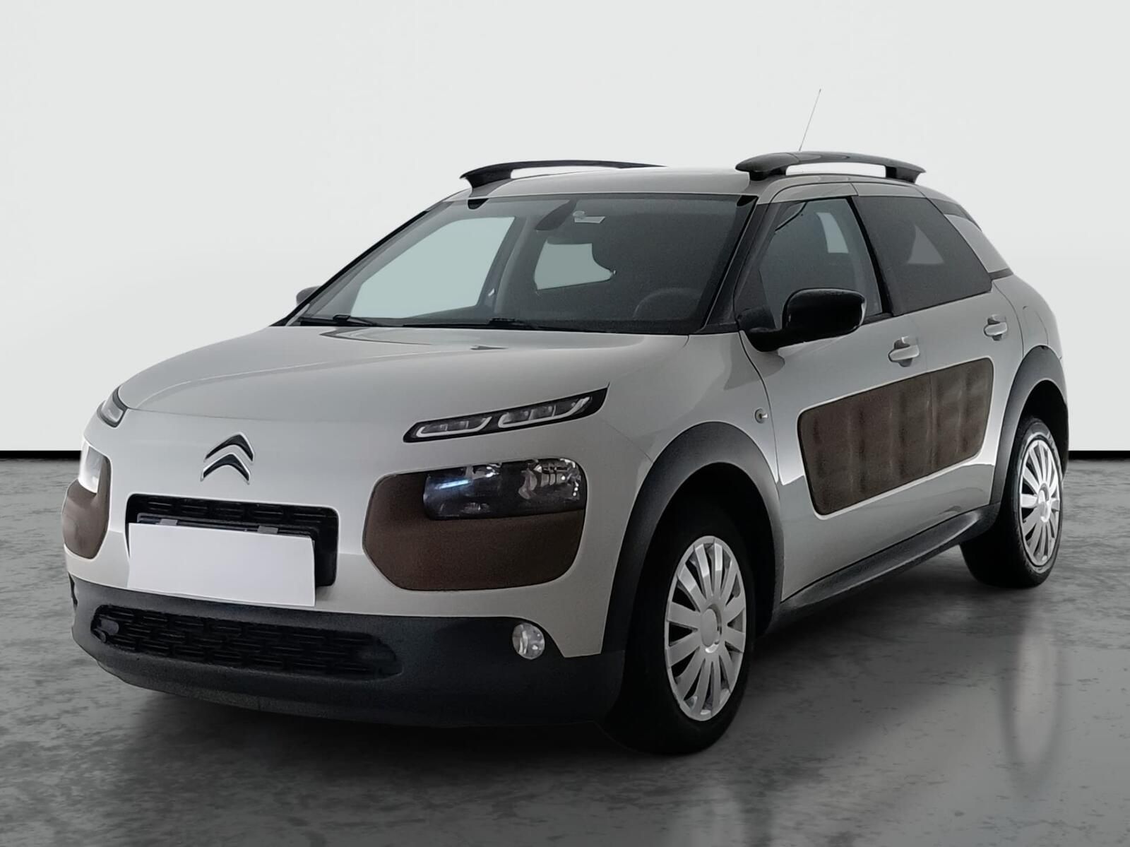 Citroën C4 Cactus, 1.2 PureTech, Navi, Tempomat - fotka 2