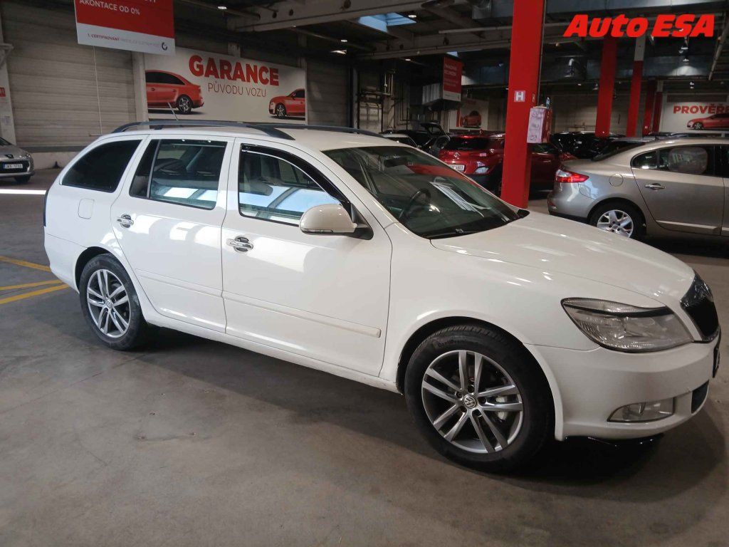 Škoda Octavia, 1.6 TDI,ČR - fotka 3