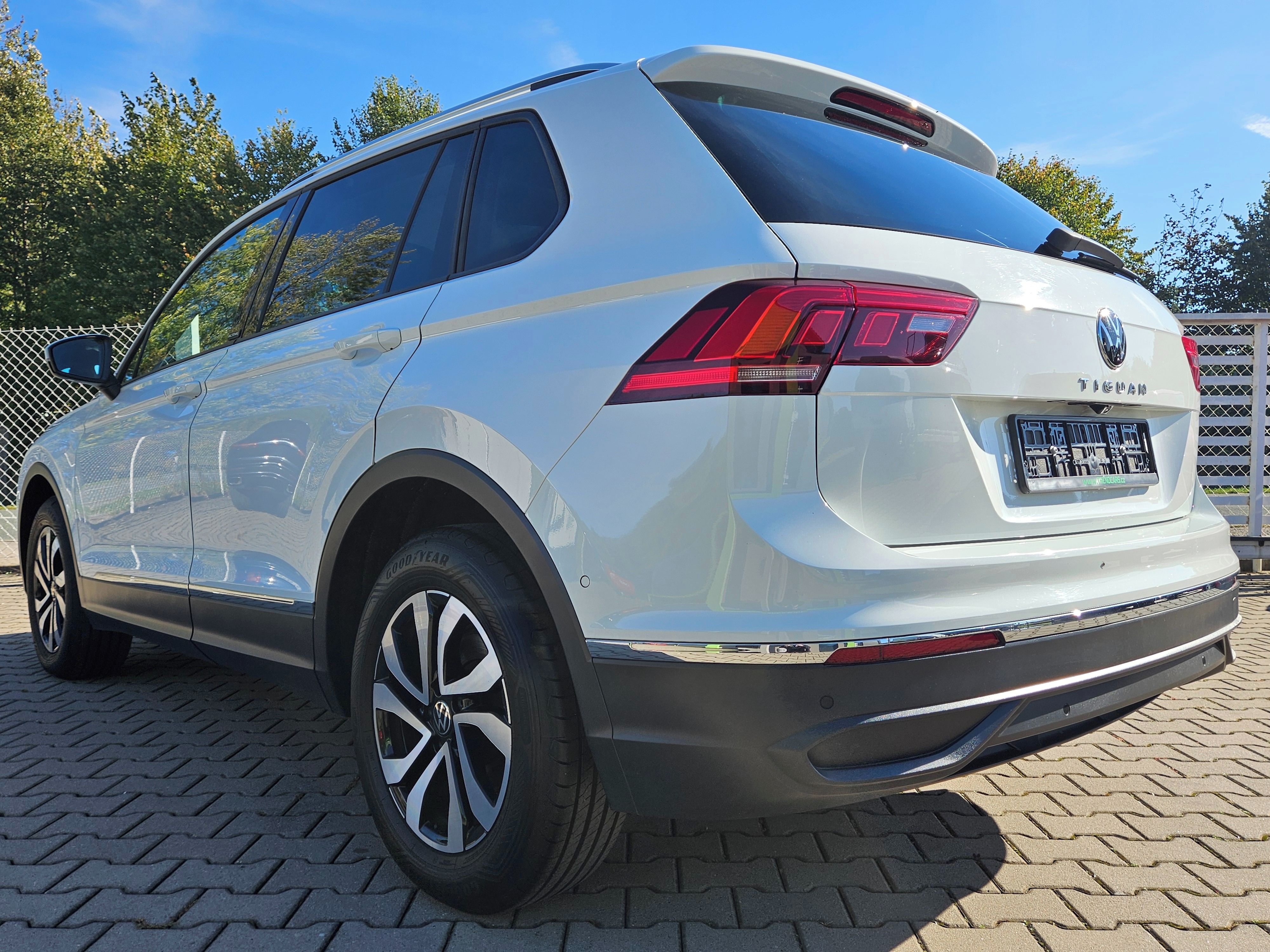 Volkswagen Tiguan, Life 1.5TSI Virtua/DSG/LED/Kam - fotka 4