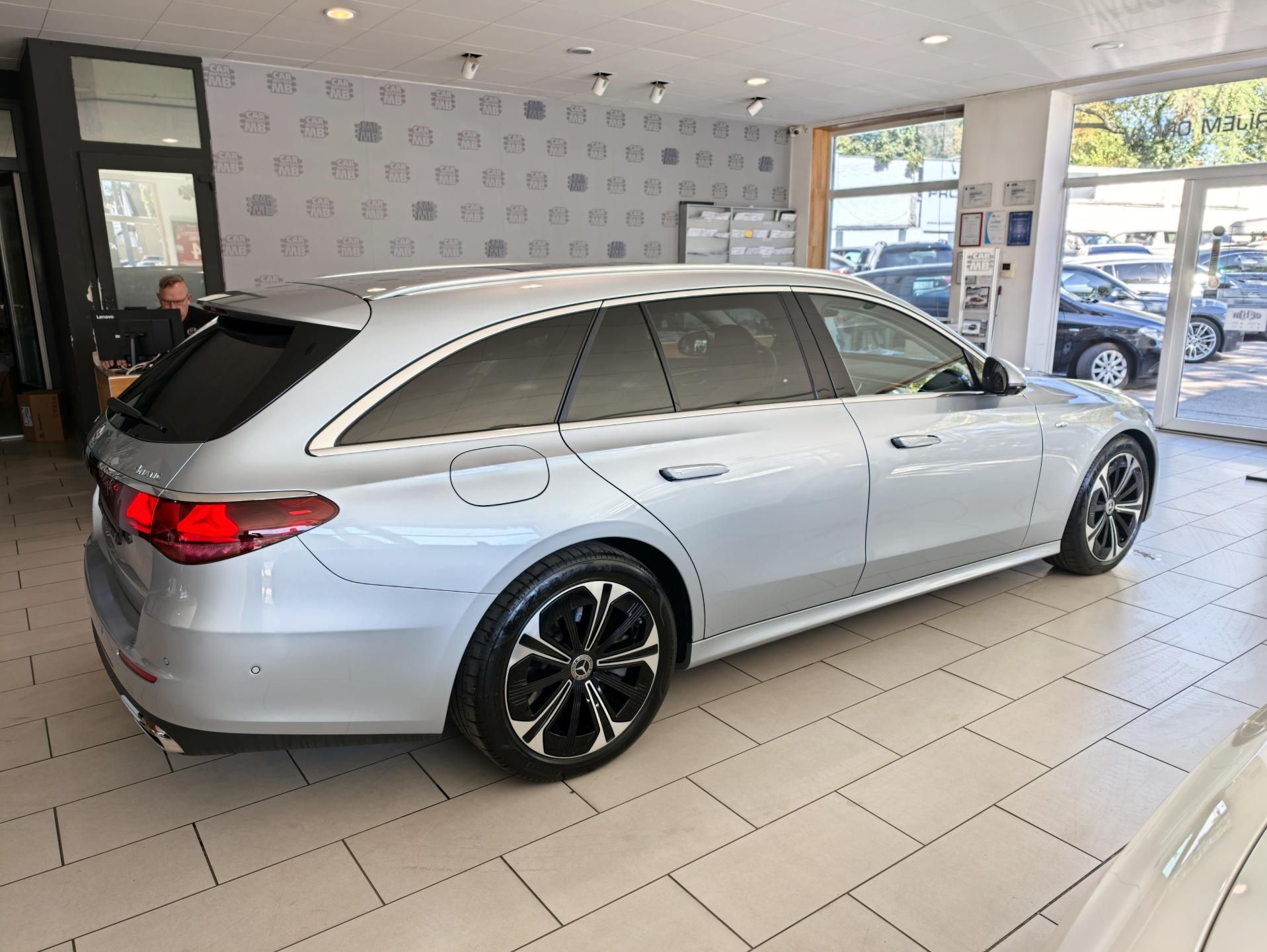 Mercedes-Benz Třídy E, E300 de T 4M Avantgarde Adv+ - fotka 6