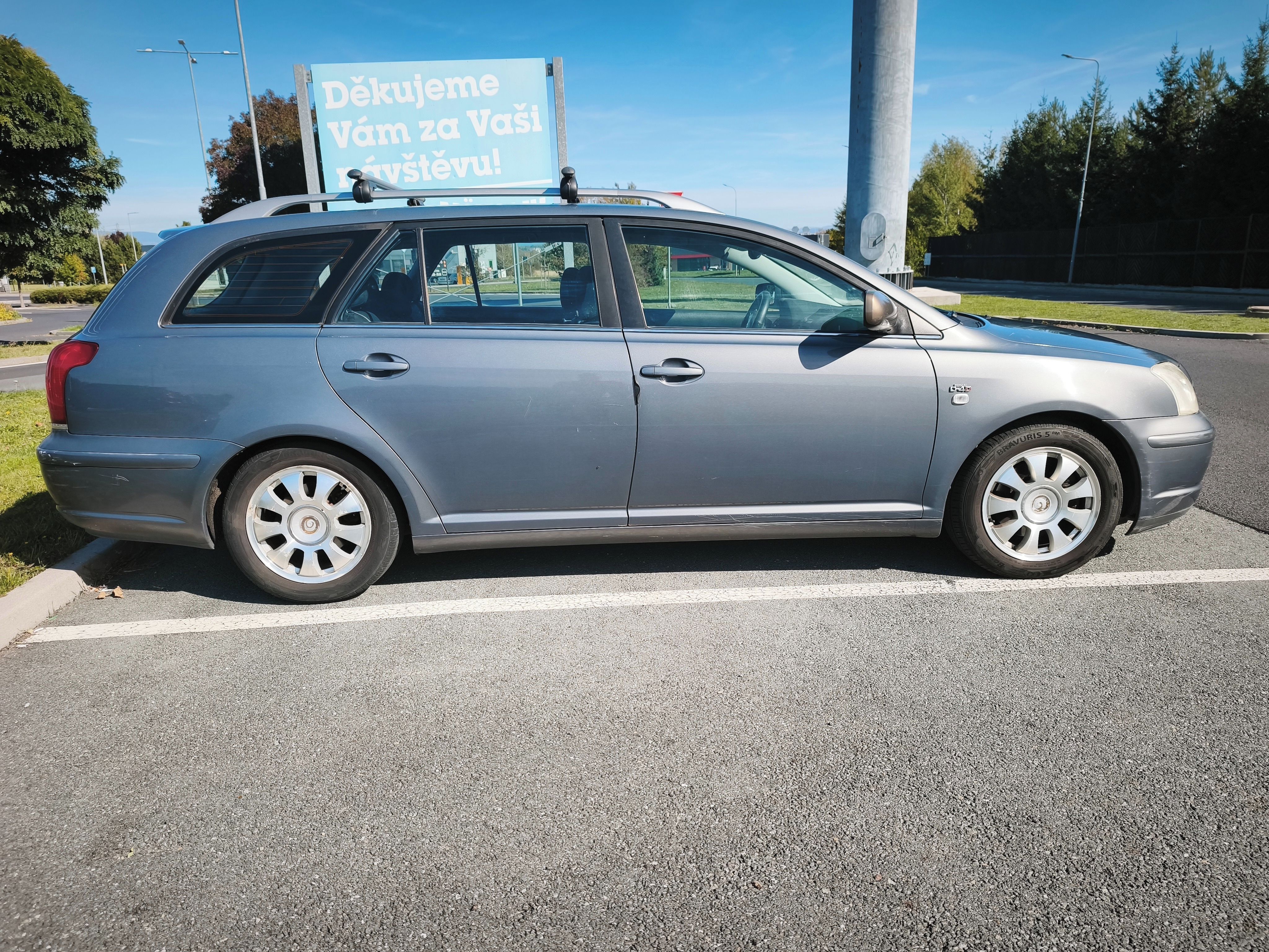 Toyota Avensis, spolehlivý vůz, tažné - fotka 5
