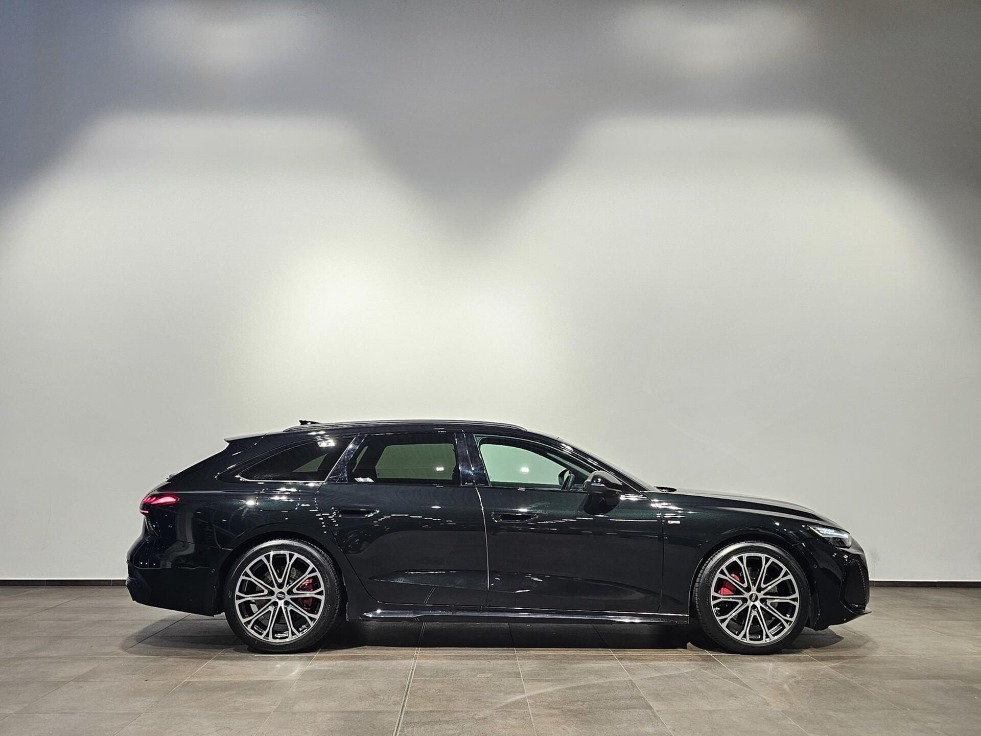 Audi A6, 3.0TFSI q S-Line B&O HuD 360 - fotka 4