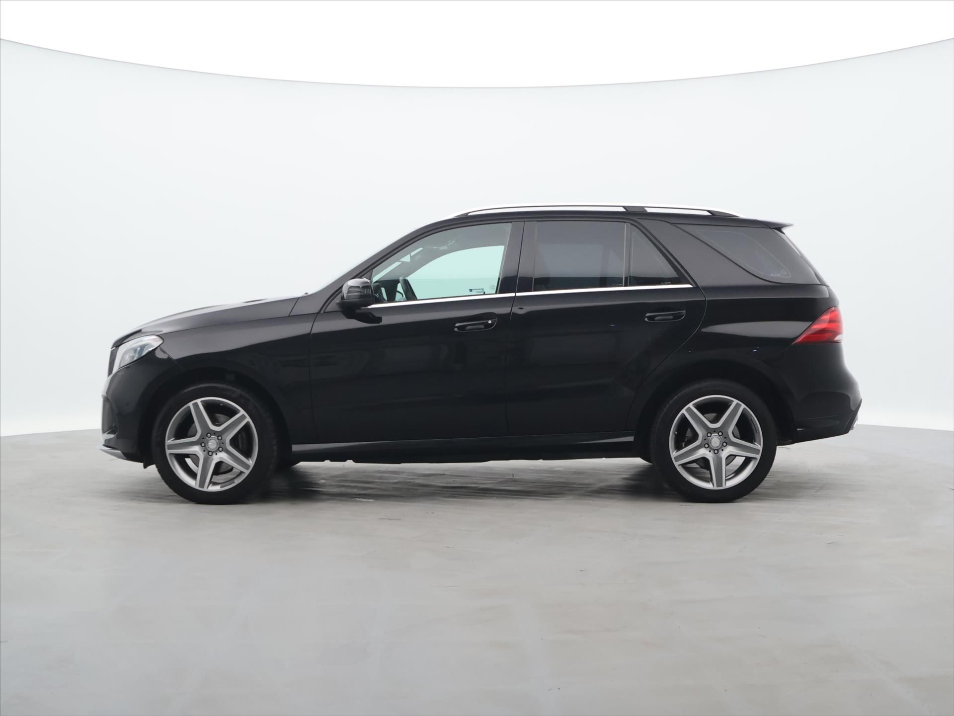 Mercedes-Benz GLE, 3,0 350d 190 kW 4MATIC AMG - fotka 4
