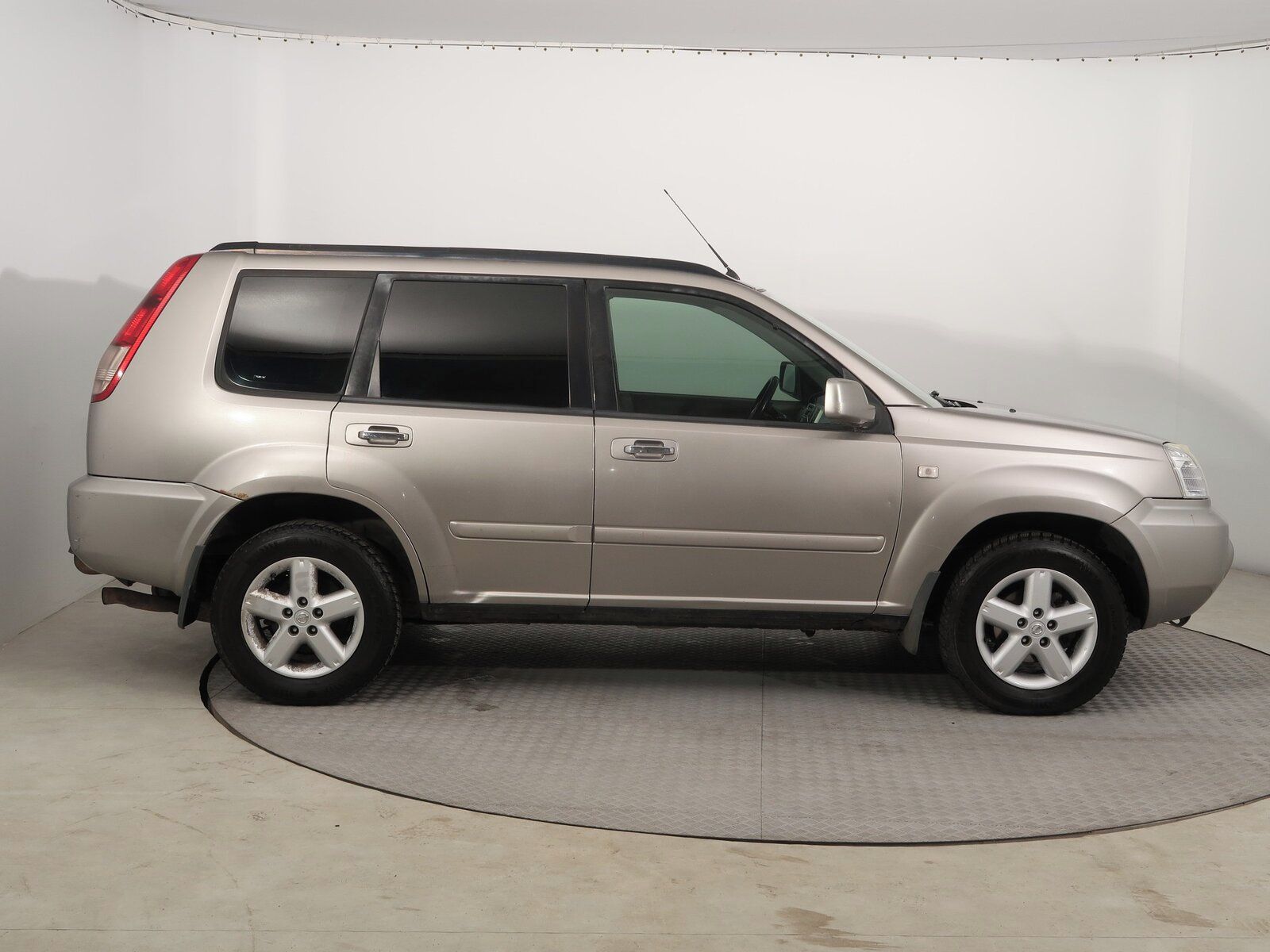 Nissan X-Trail, 2.2 dCi, 4X4, Tažné - fotka 6