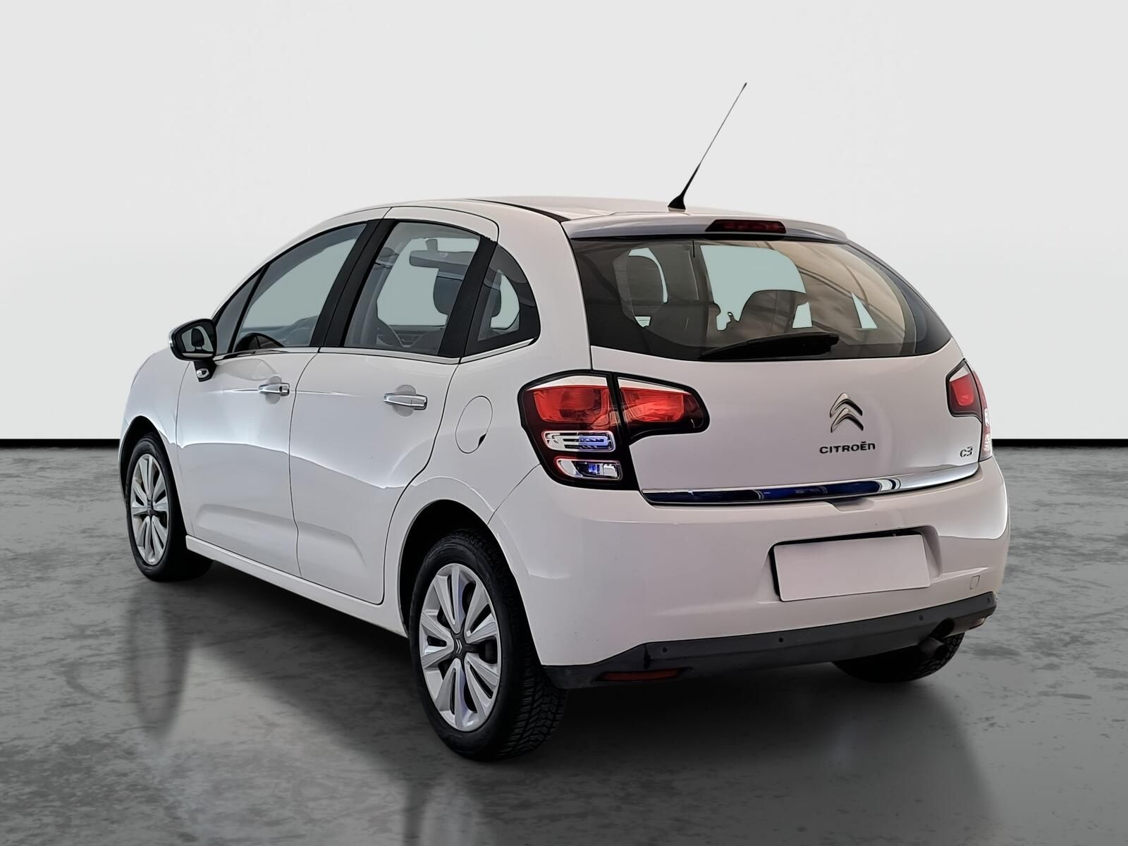 Citroën C3, 1.2 VTi, Parkovací asistent - fotka 4