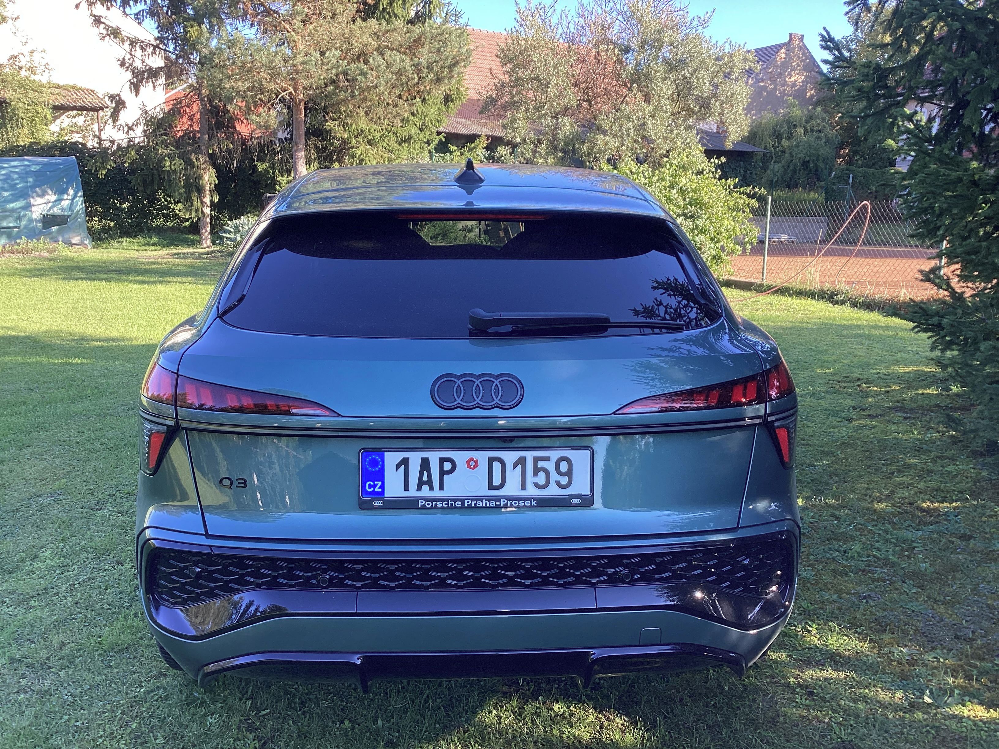 Audi Q3, Sportback TFSI S line - fotka 4