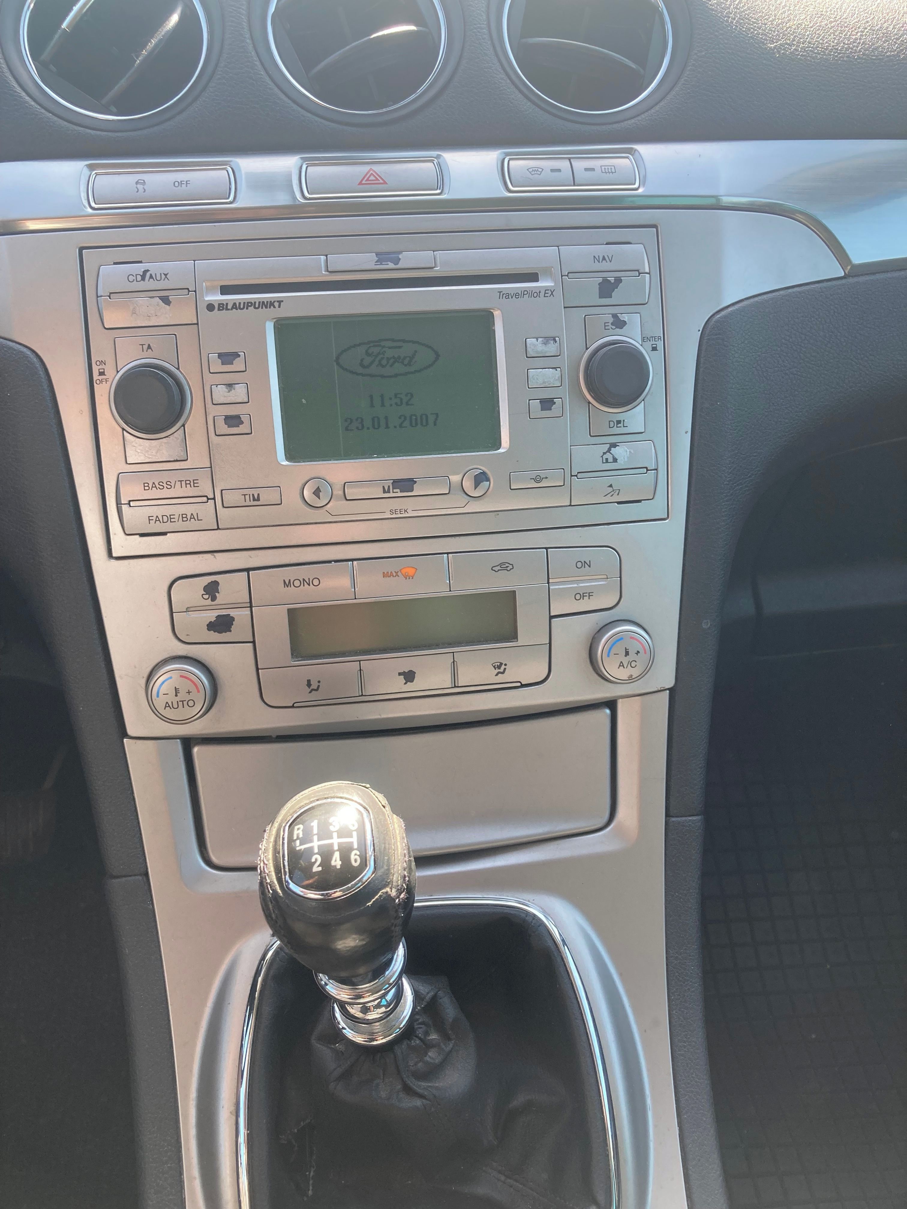 Ford S-MAX, 2.0 TDCI - fotka 5