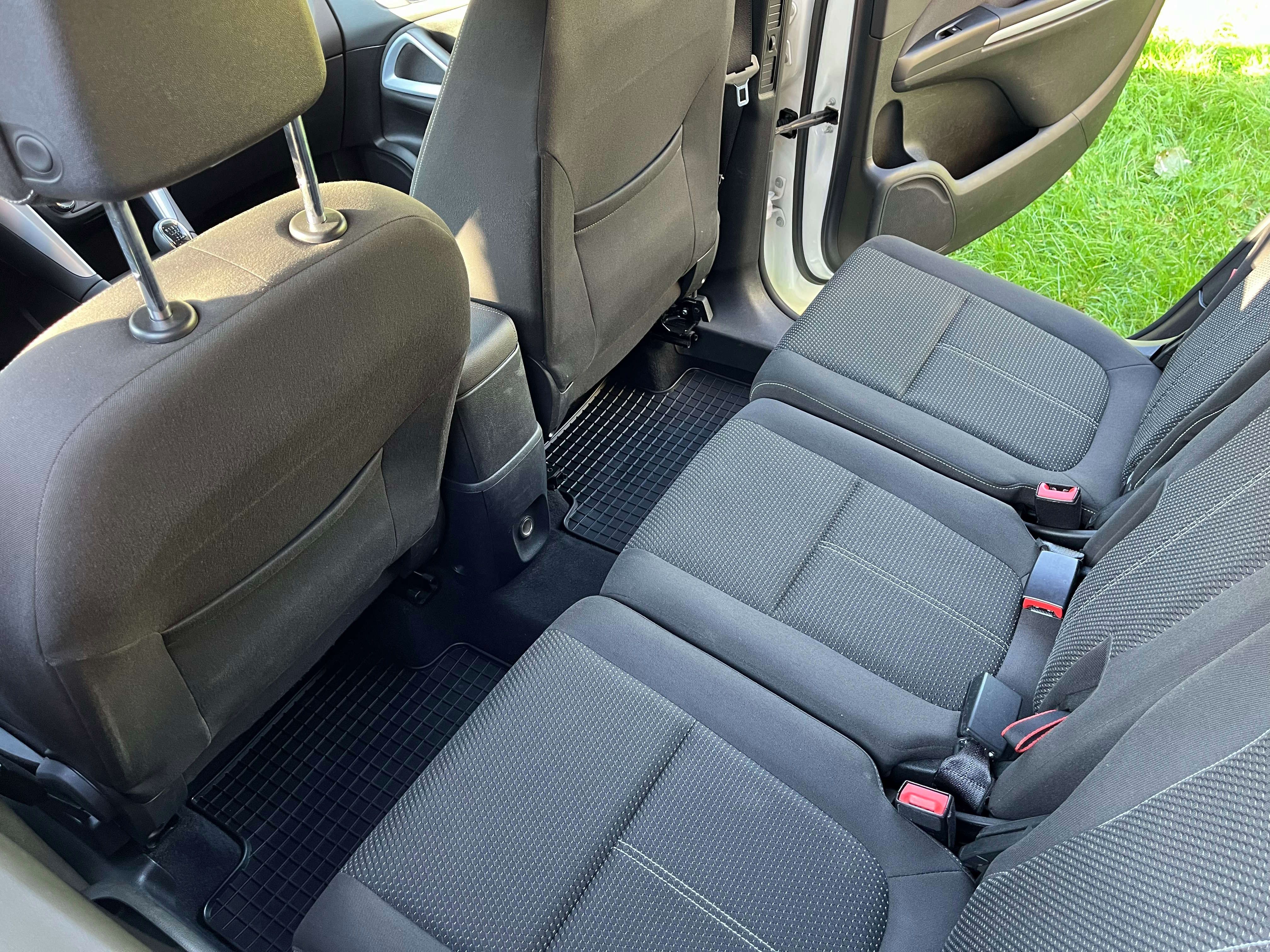 Opel Zafira, Příčníky,Tažné,+Zimní pneu - fotka 4