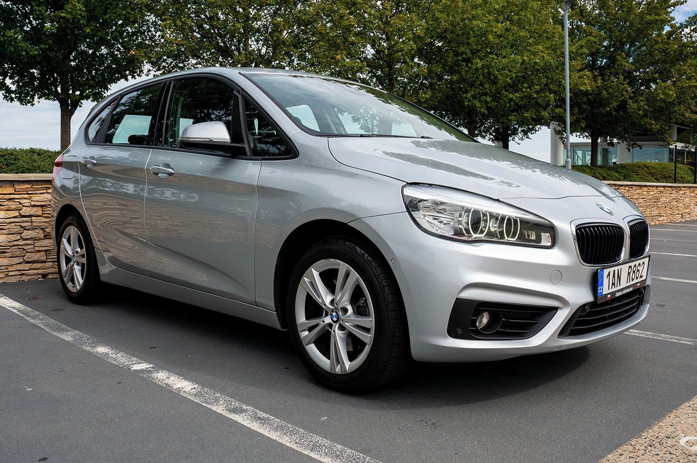 BMW Řada 2, 220i Active Tourer Advantage - fotka 4