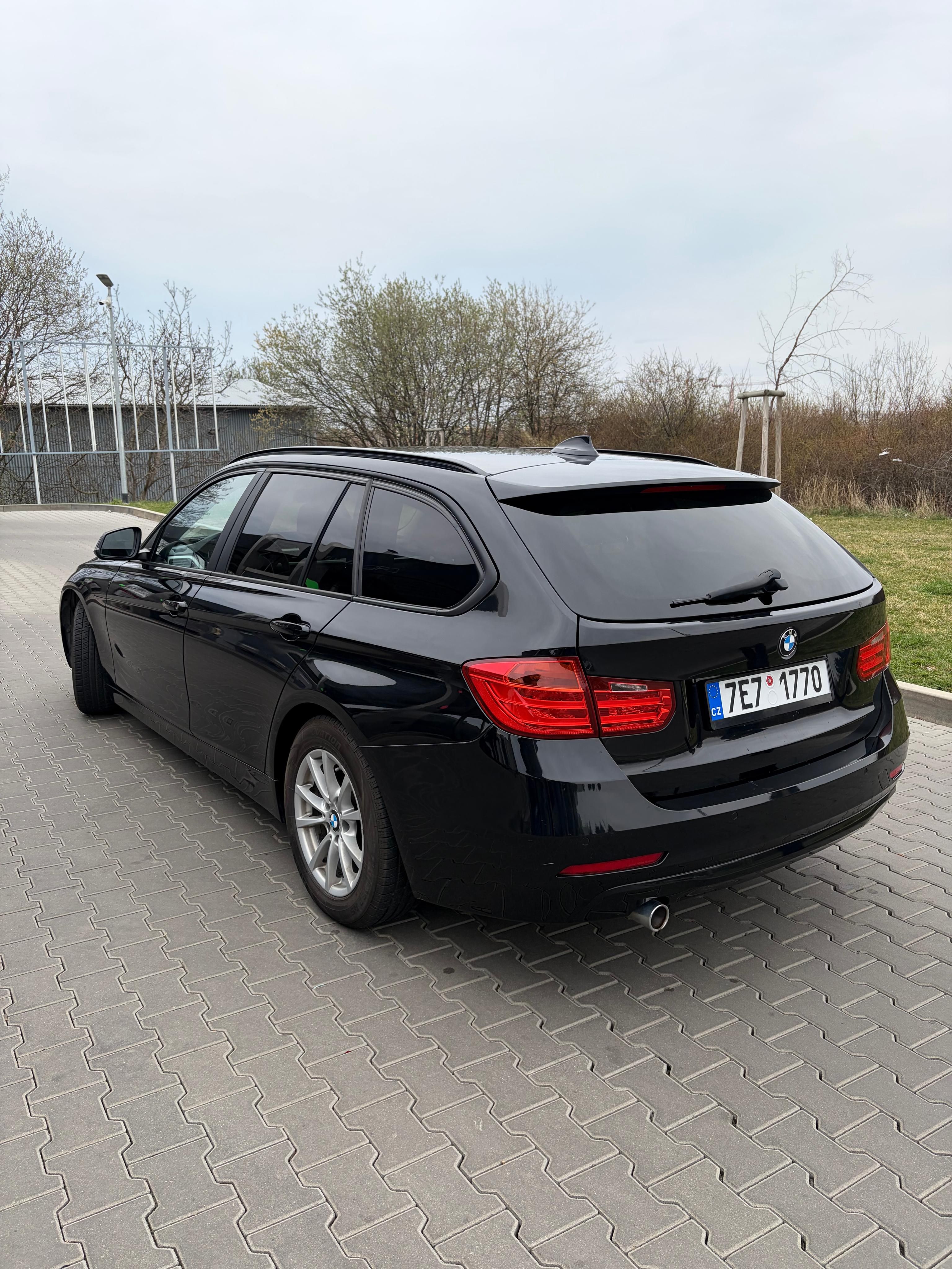BMW Řada 3 - fotka 4