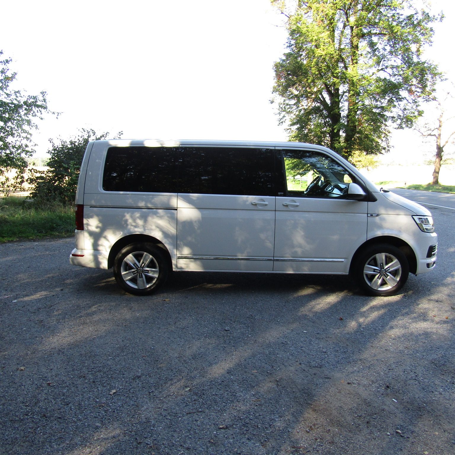 Volkswagen Multivan, 2,0TDi 110kw, DSG, LED, 4x4 - fotka 4