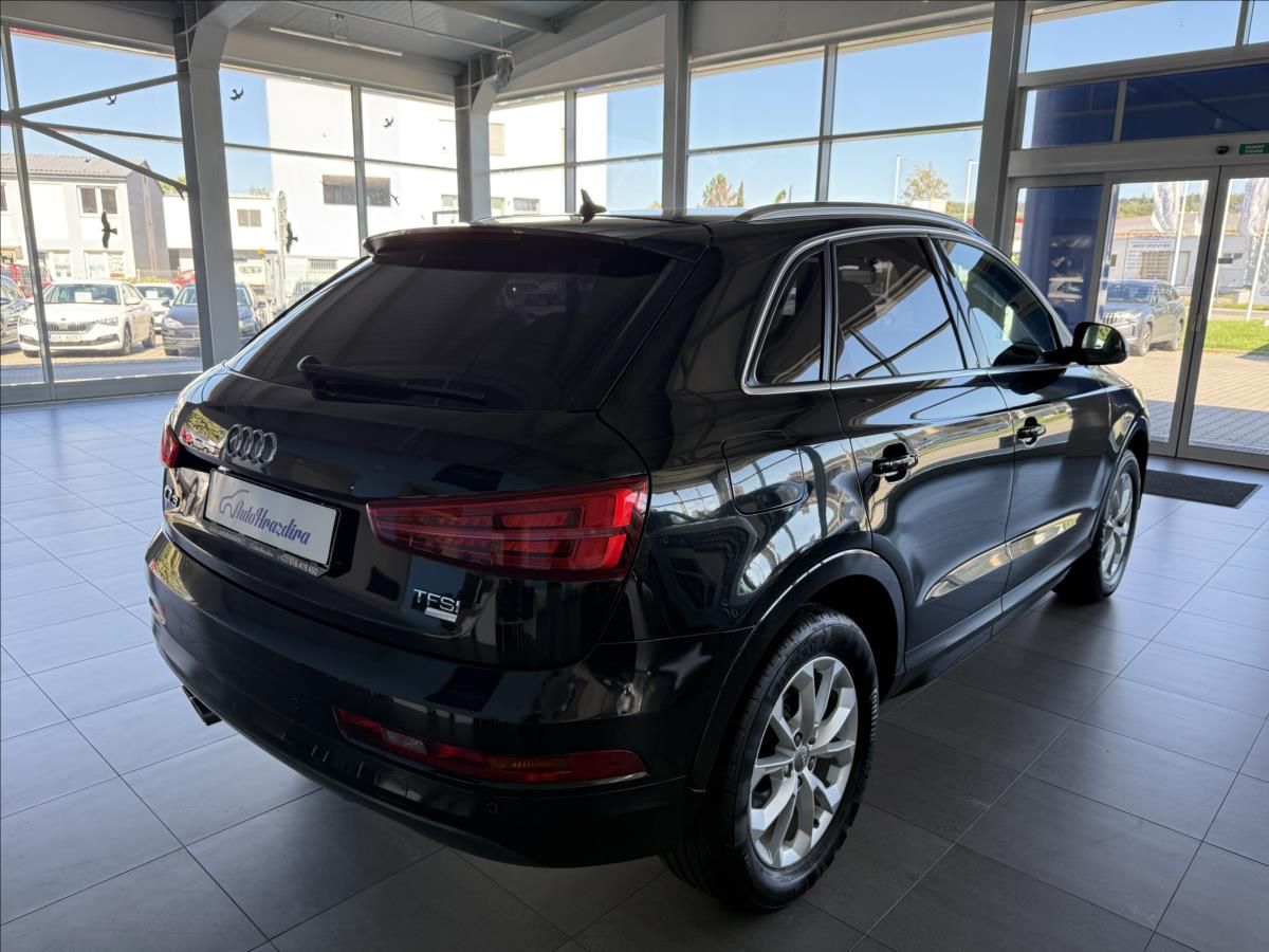 Audi Q3, 1,4   TSI 110kW,SERVISKA,TAŽNE - fotka 6