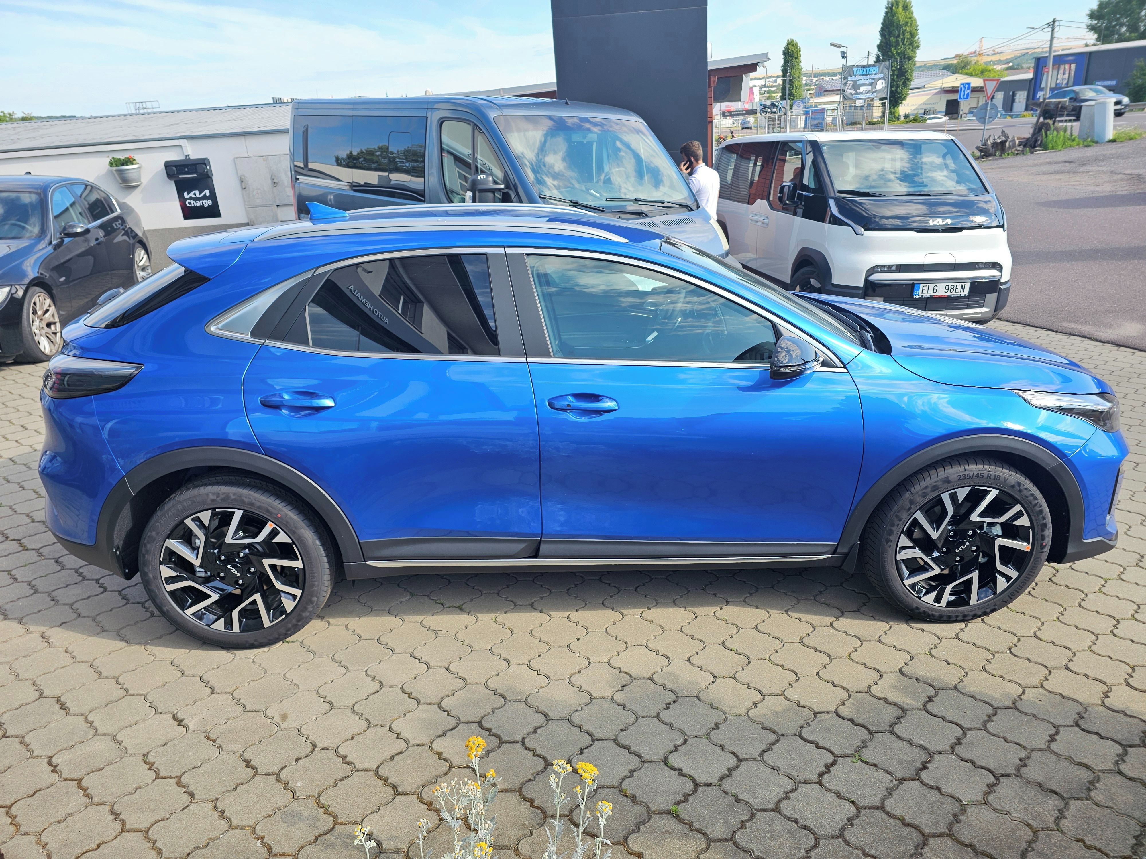 Kia XCee´d, Steel Edition 1,6T-Gdi 7DCT - fotka 6