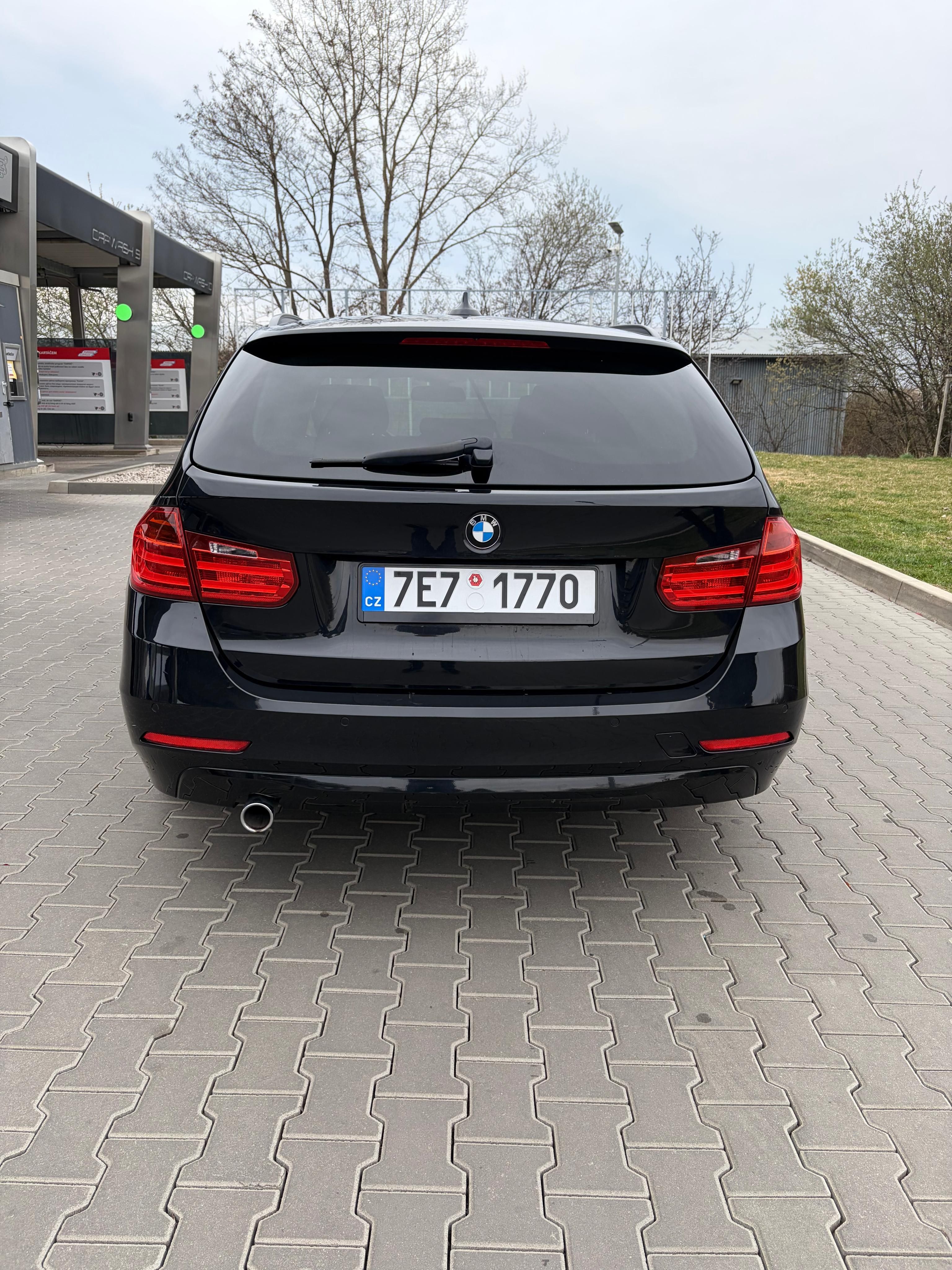 BMW Řada 3 - fotka 5