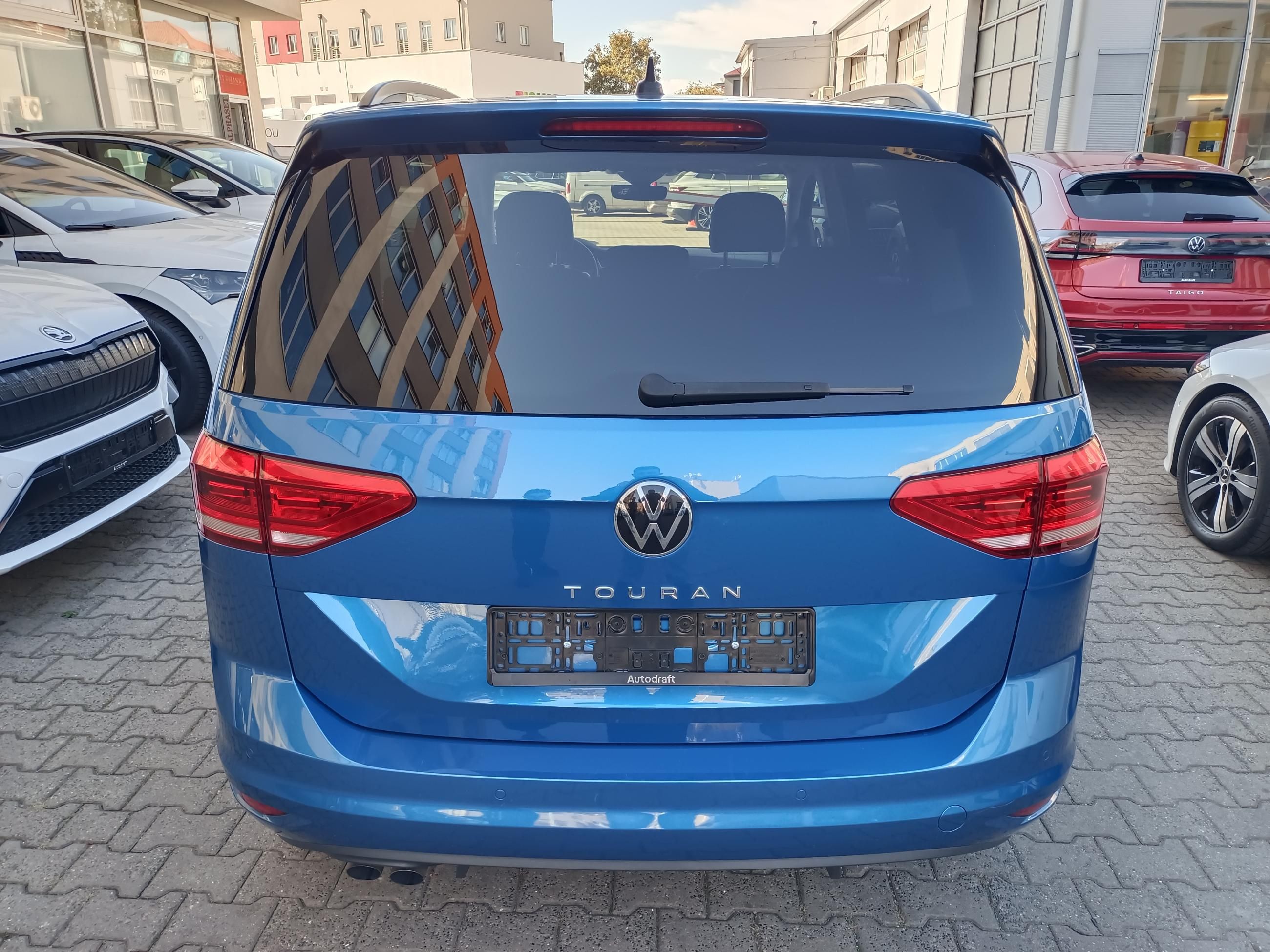 Volkswagen Touran, TDI / 7-míst / Tažné / Webasto - fotka 5