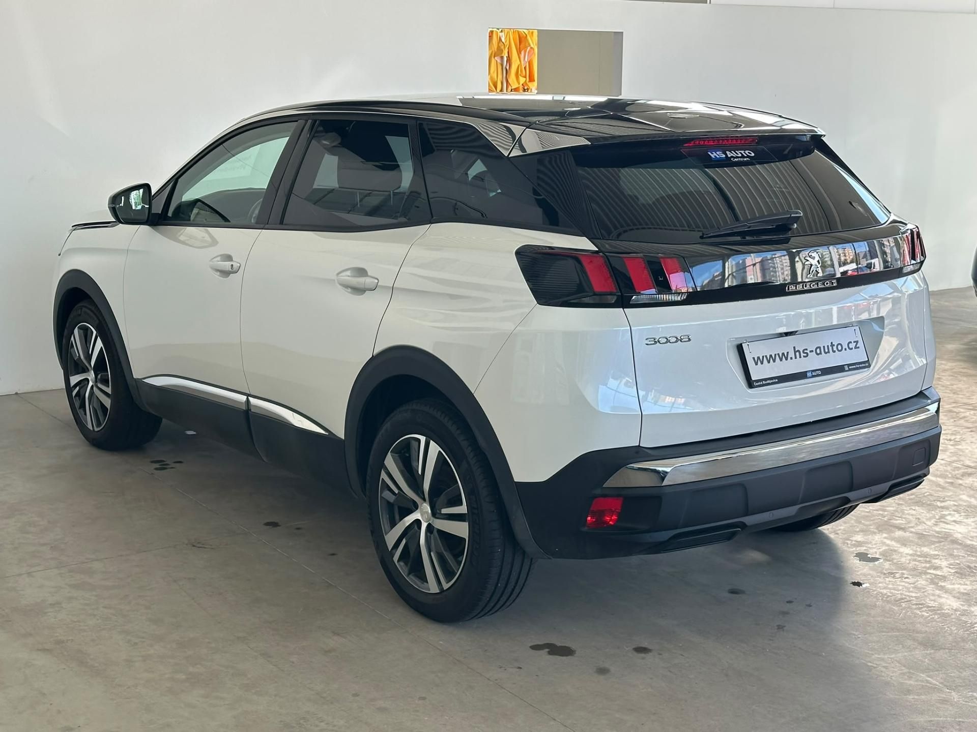 Peugeot 3008, 1.2 i,AllurePack,aut,ČR,DPH - fotka 4