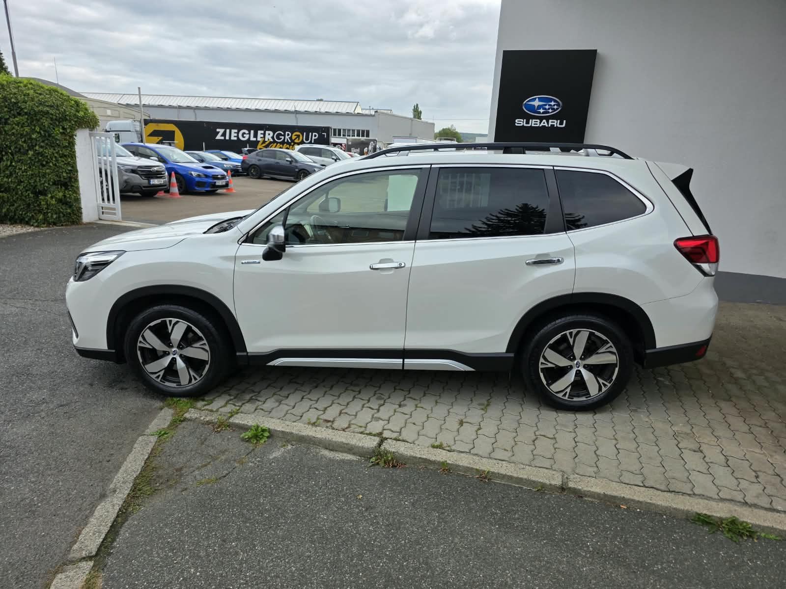 Subaru Forester, 2,0i CVT EXECUTIVE ČR - fotka 6