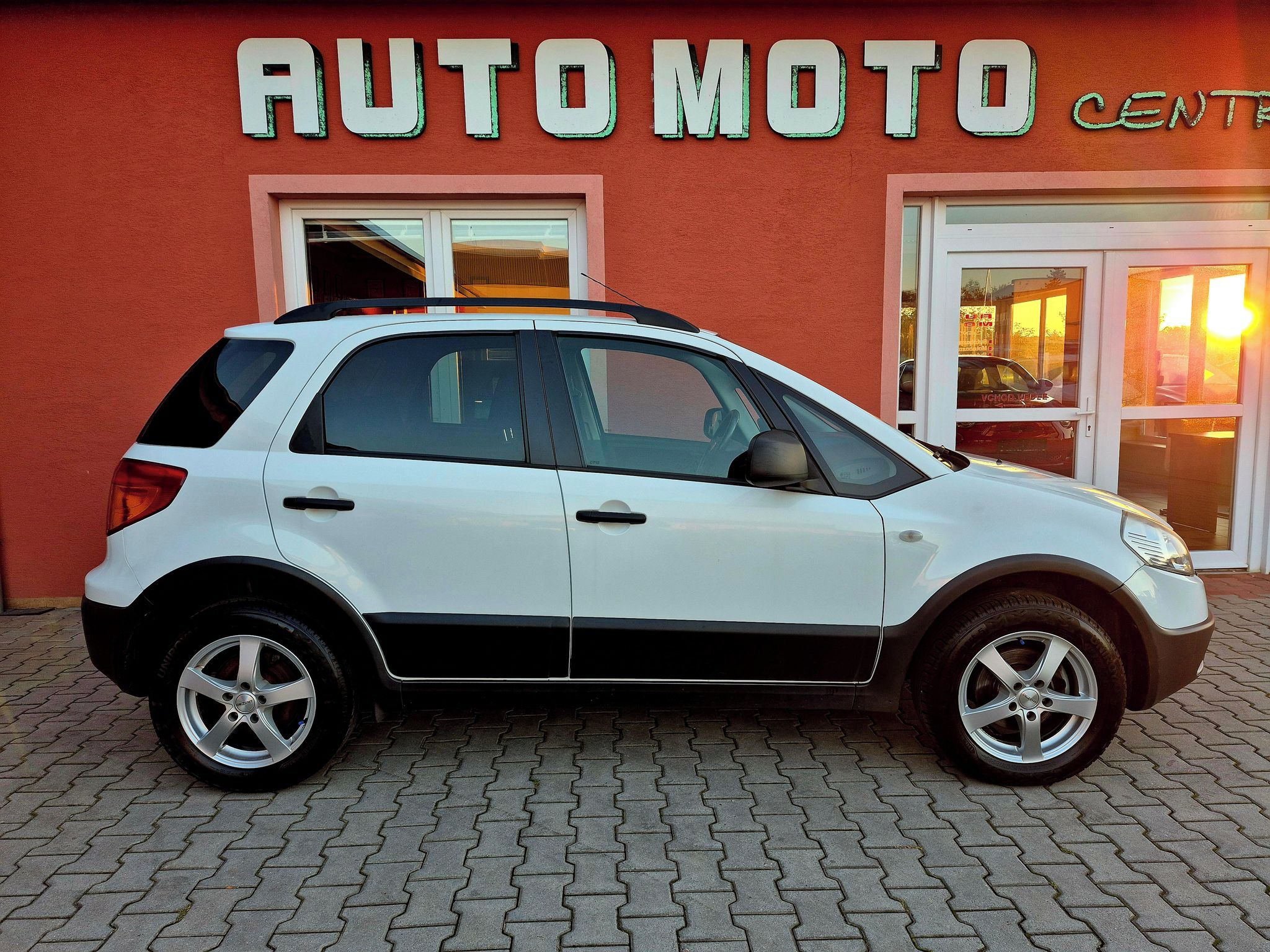 Fiat Sedici, 1.6 88kw  Dynamic 4x4 - fotka 5