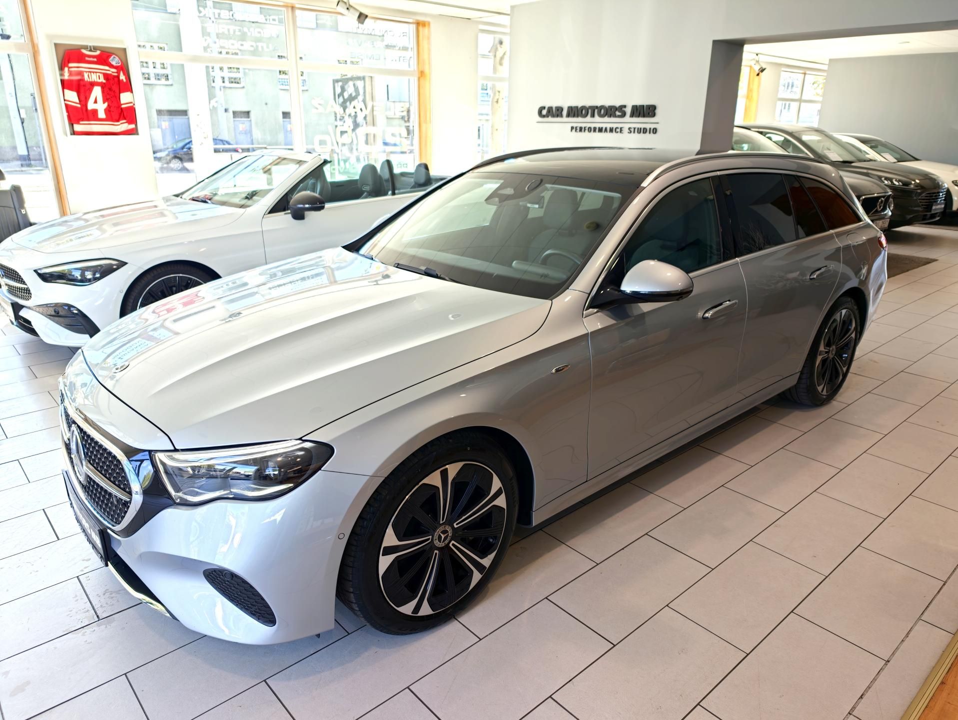 Mercedes-Benz Třídy E, E300 de T 4M Avantgarde Adv+ - fotka 4