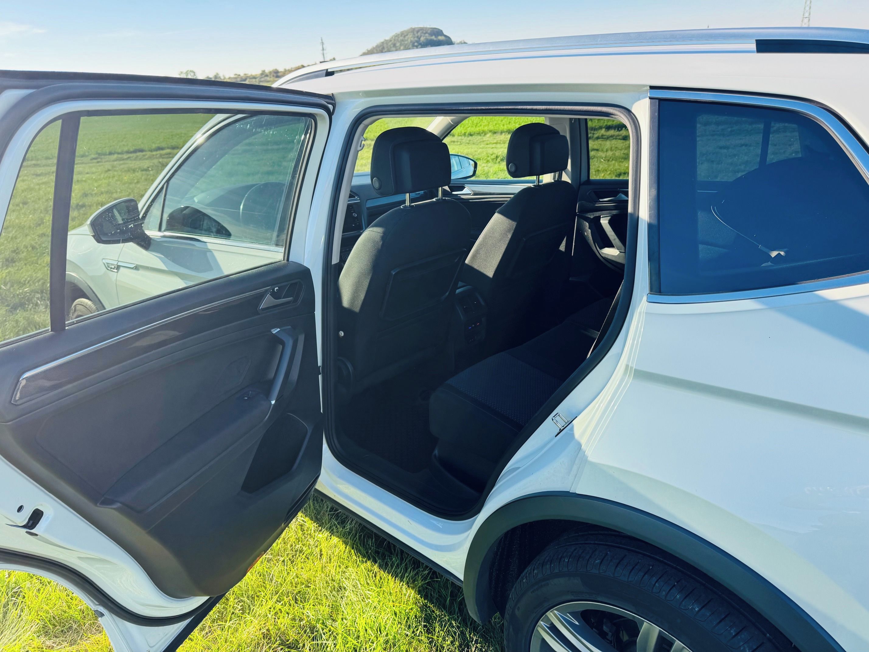 Volkswagen Tiguan Allspace, 1,5 TSI 110 kW R-Line, 1. maj. - fotka 5
