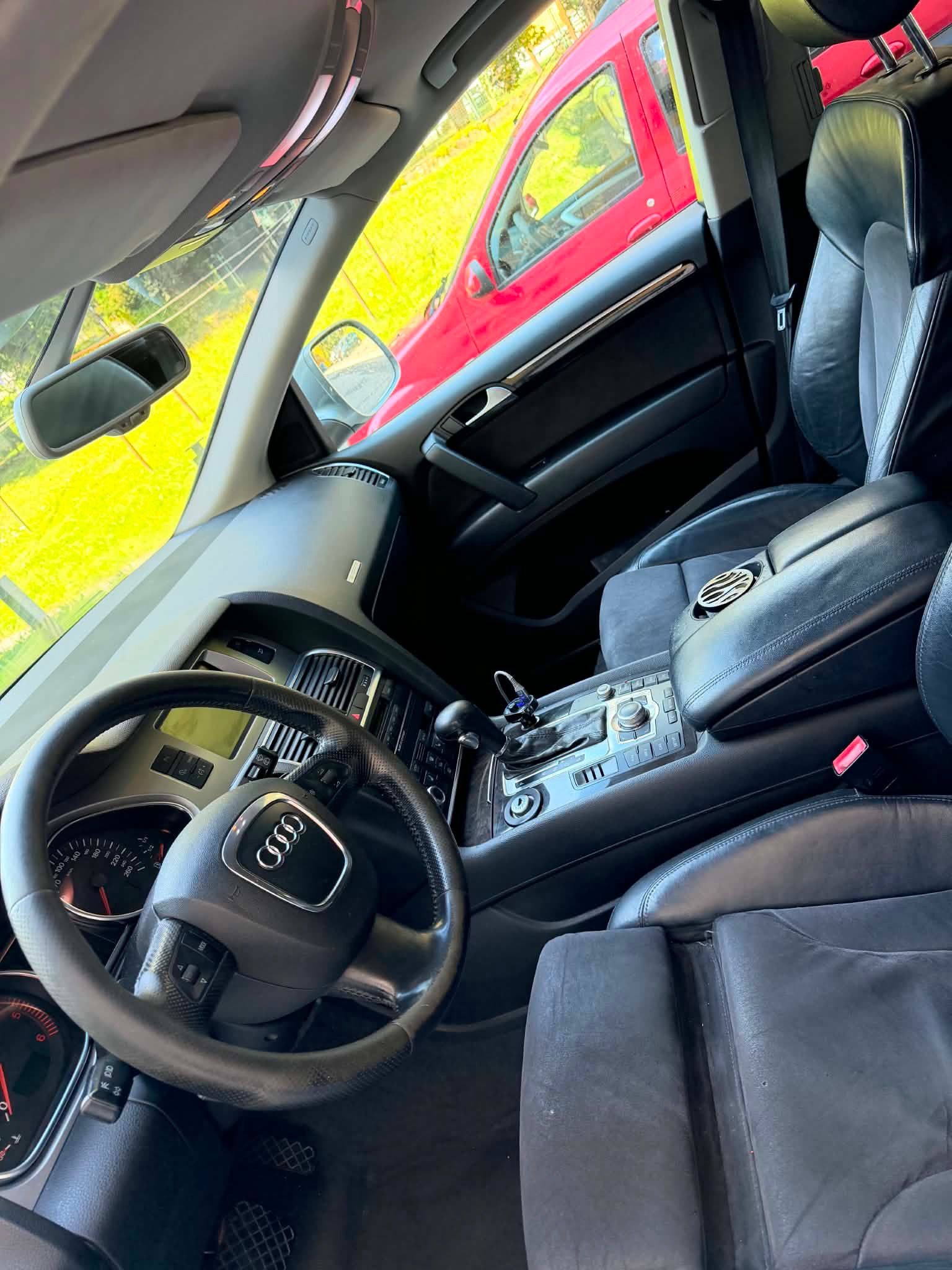 Audi Q7 - fotka 6