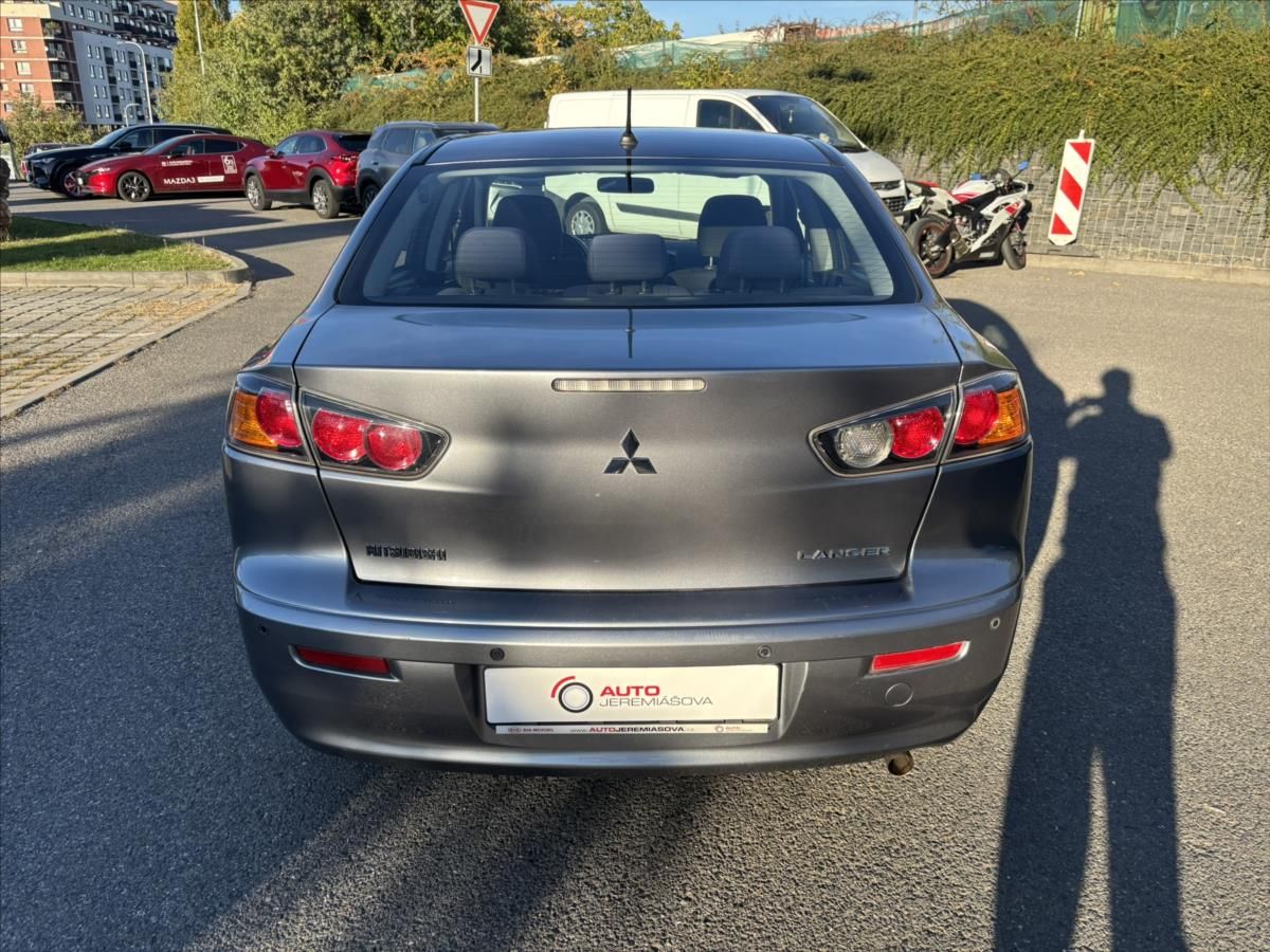 Mitsubishi Lancer, 1,6 i 86kW Inform ČR 2xKOLA - fotka 4