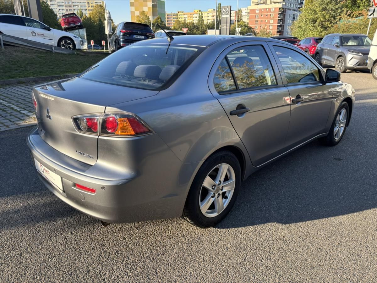 Mitsubishi Lancer, 1,6 i 86kW Inform ČR 2xKOLA - fotka 5
