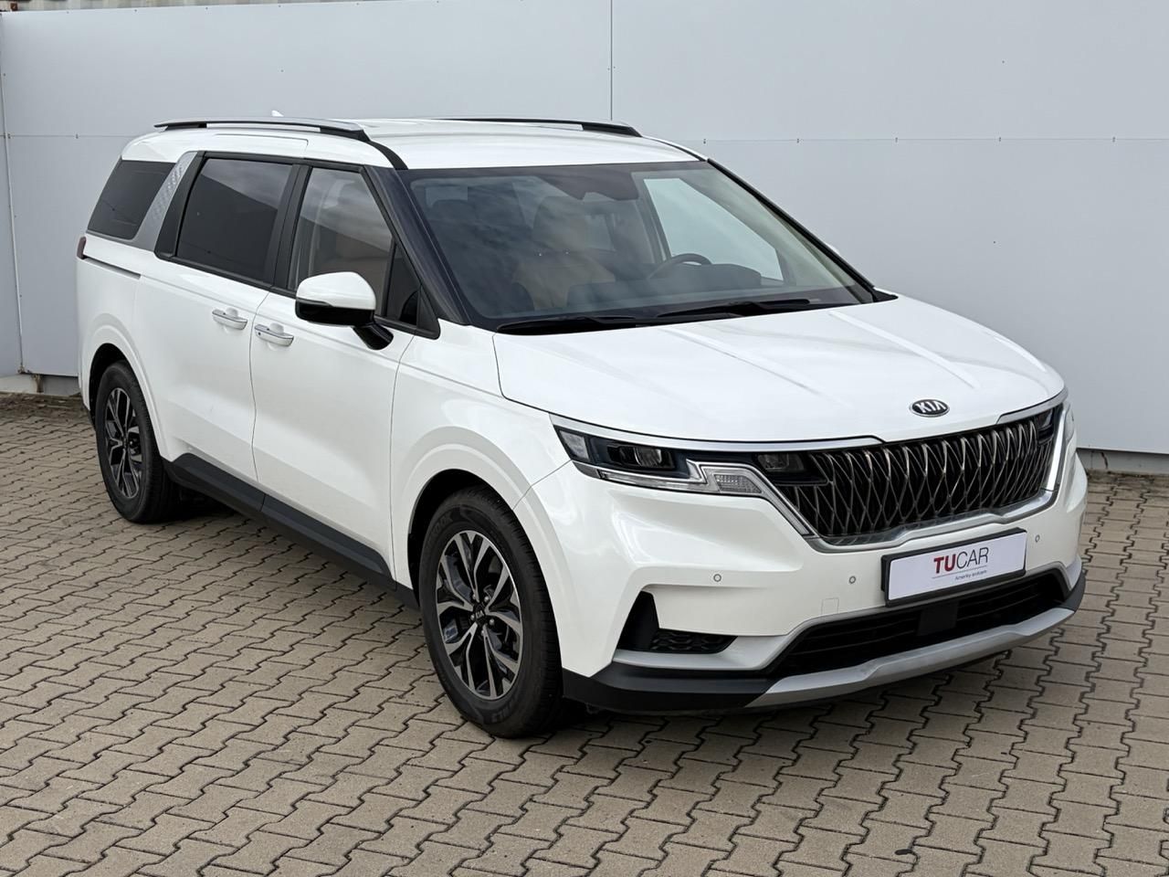 Kia Carnival, 2.2 Diesel Automat 6+3 míst