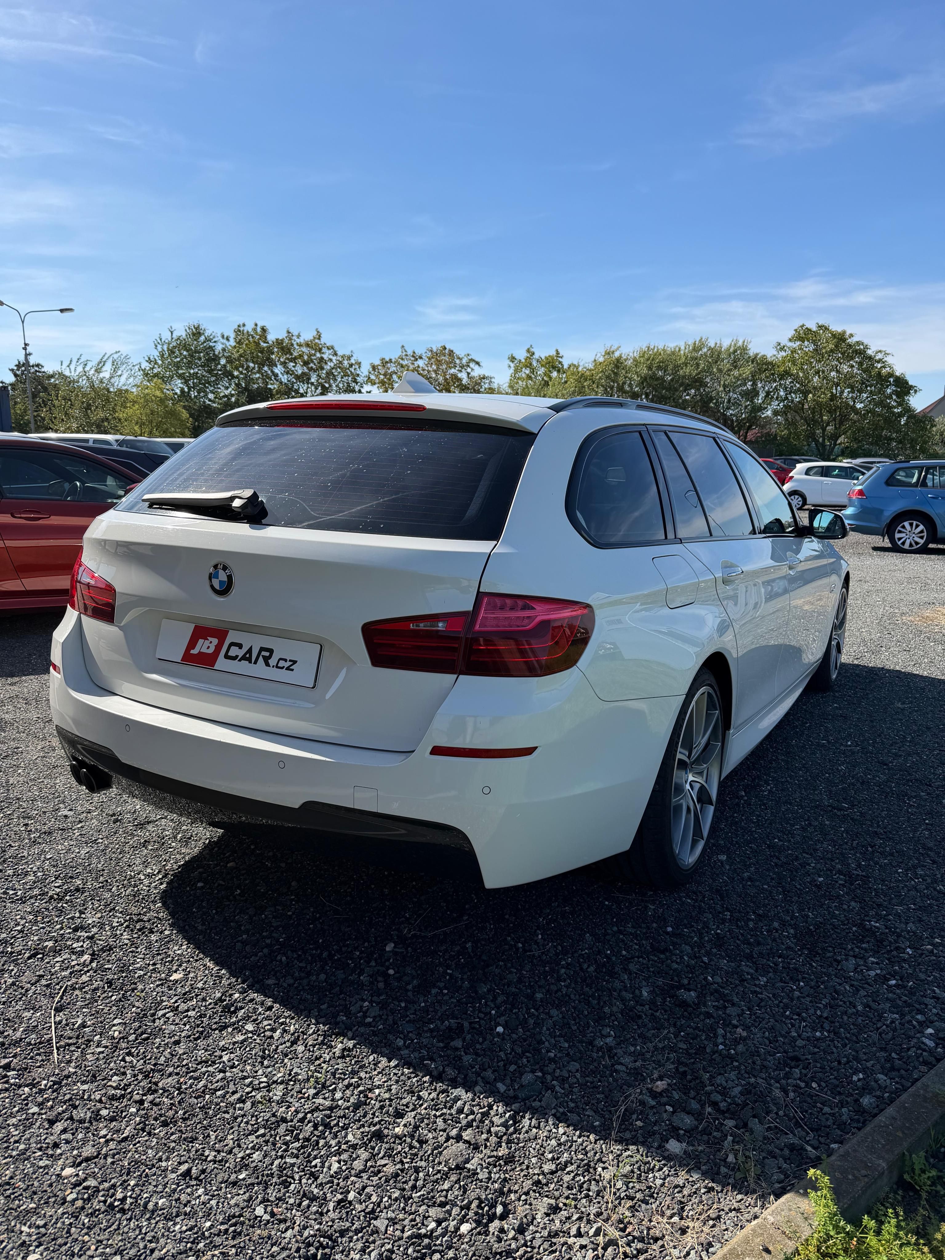 BMW Řada 5, 530d LCI M-PAKET ČR DPH - fotka 4