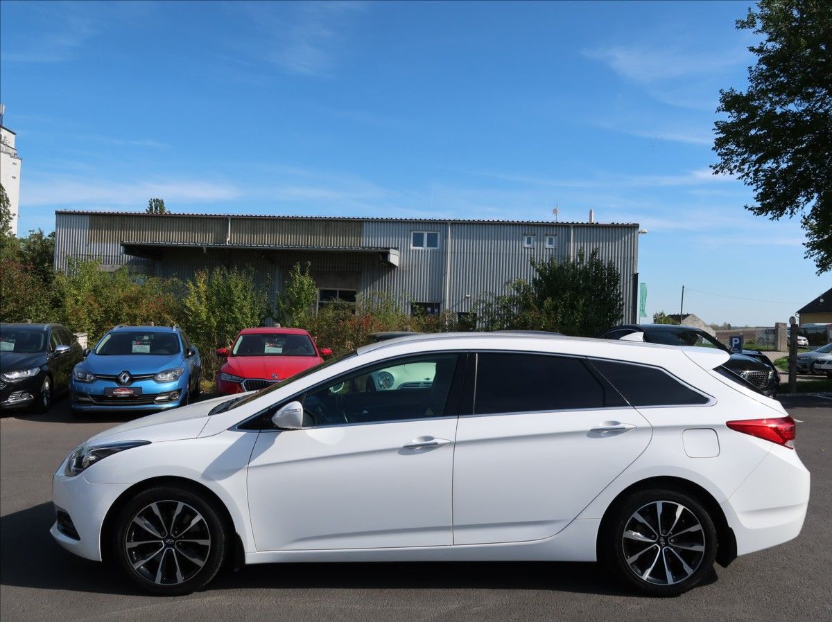 Hyundai i40, 1,7 CRDi,104kW,1majČR,automat - fotka 6
