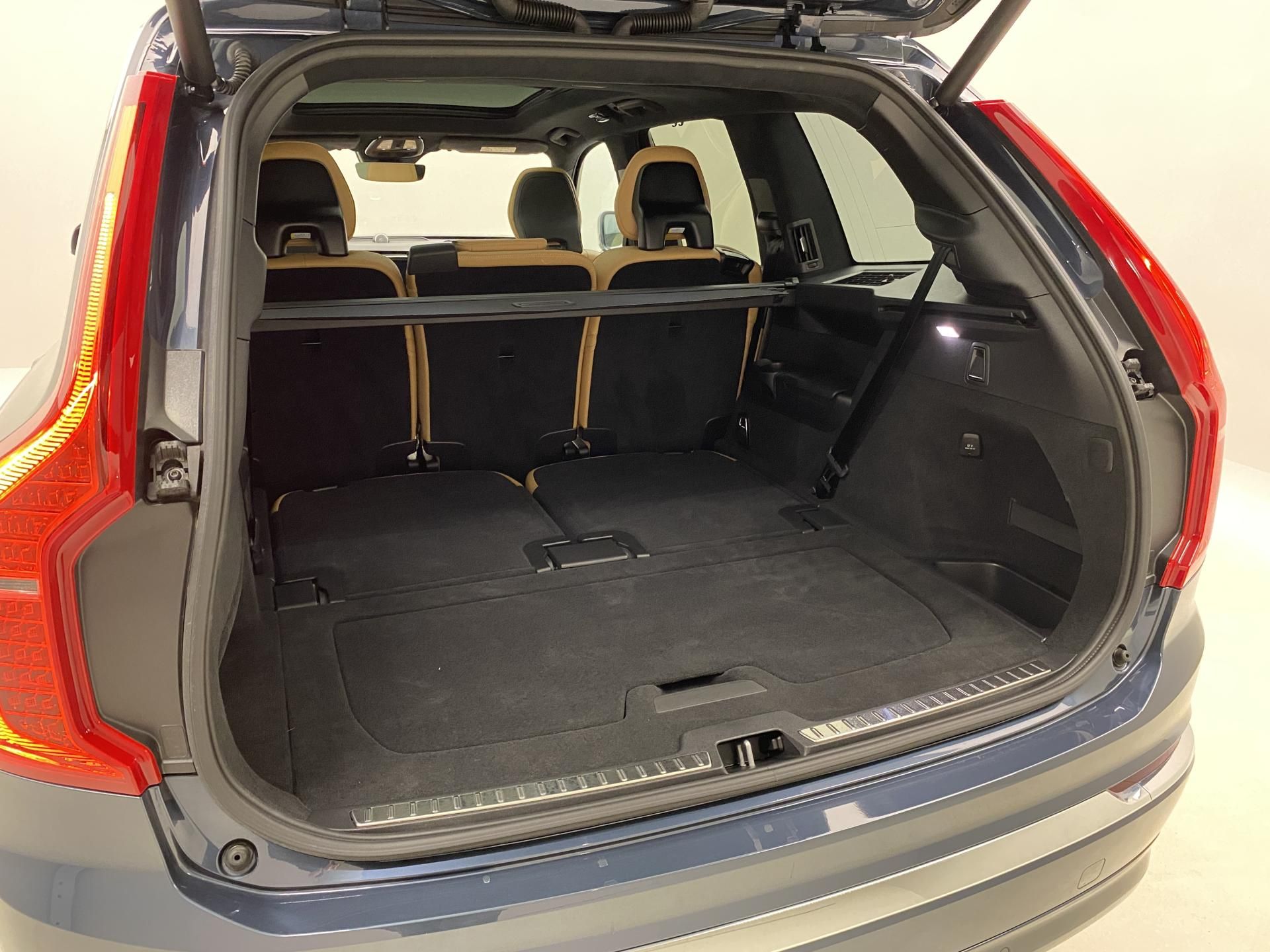 Volvo XC90, B5 AWD BRIGHT ULTRA AUT CZ 7m - fotka 6