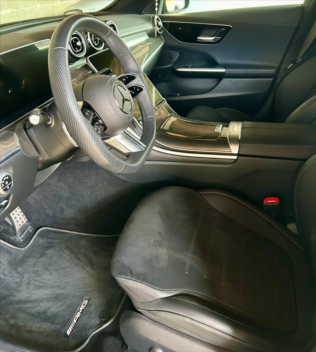 Mercedes-Benz Třídy C, 1,5 C 200 AMG paket  C 200 AMG - fotka 4