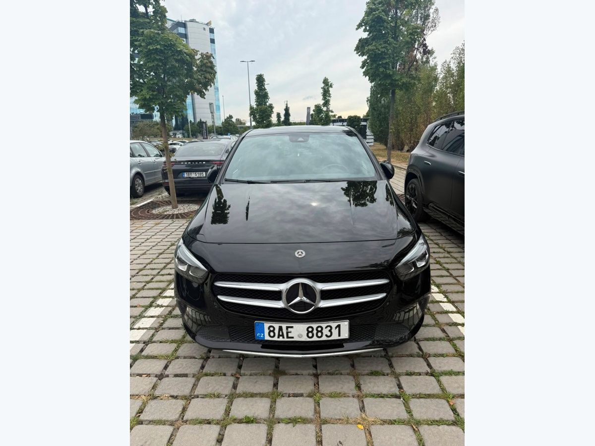 Mercedes-Benz Třídy B, Třída B 200 d Progressive Line - fotka 2