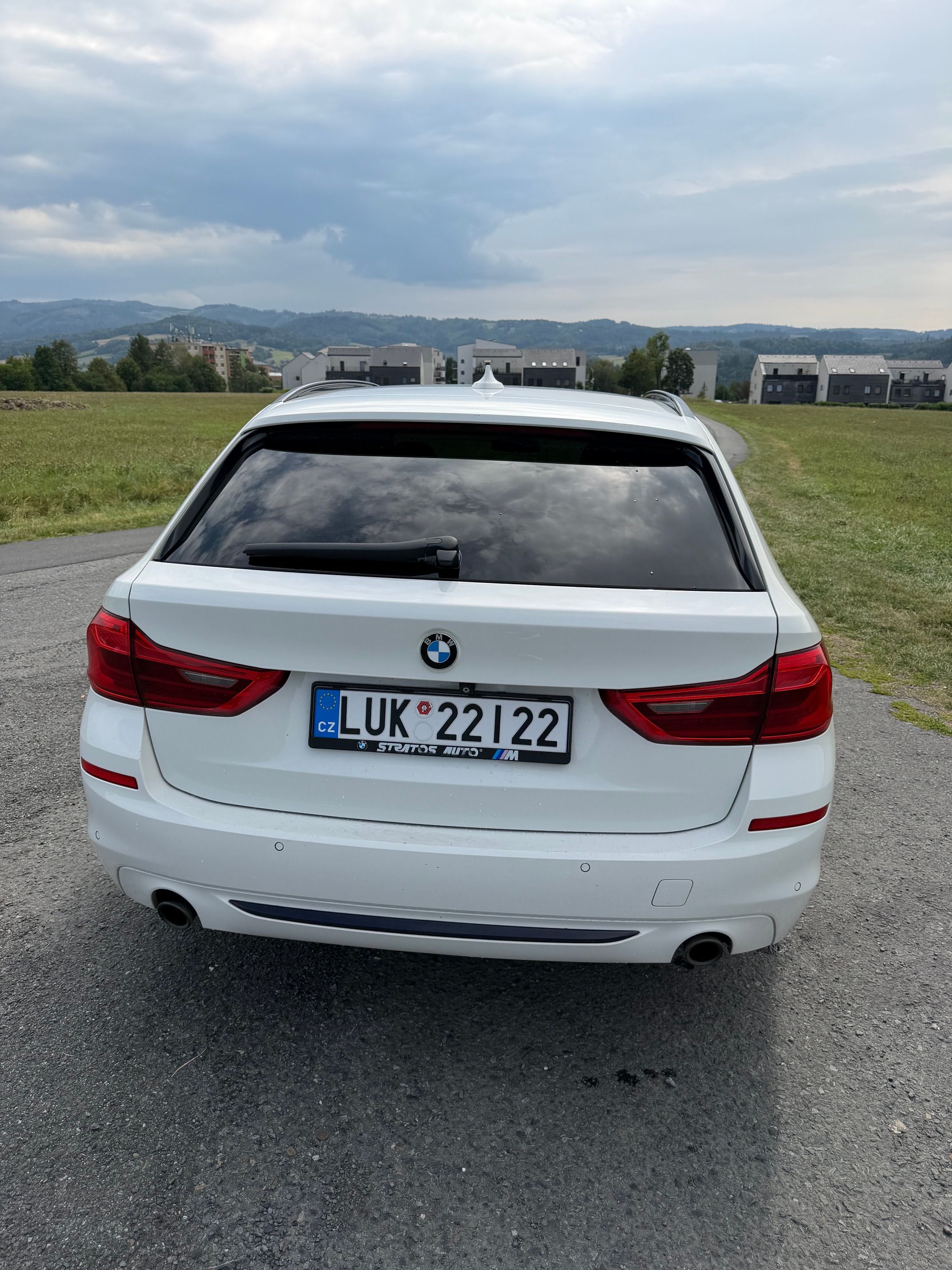 BMW Řada 5, 3.0d xDrive - fotka 6