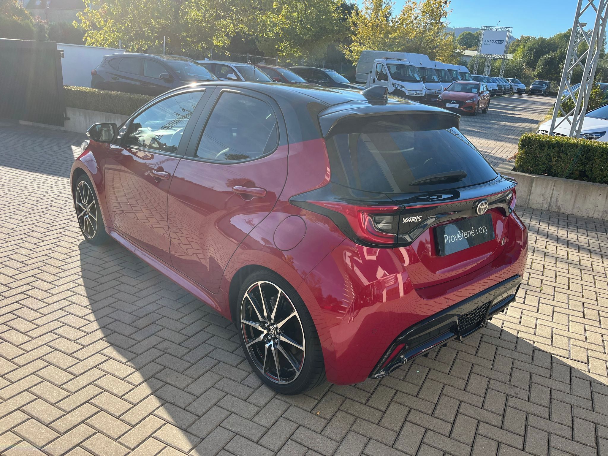 Toyota Yaris, 1.5 Hybrid e-CVT GR Sport - fotka 4