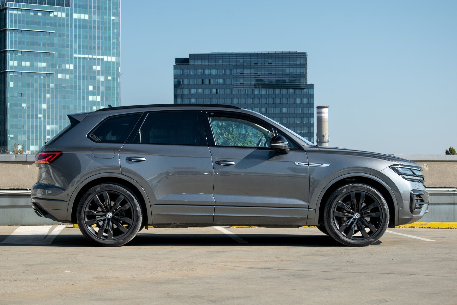 Volkswagen Touareg - fotka 4