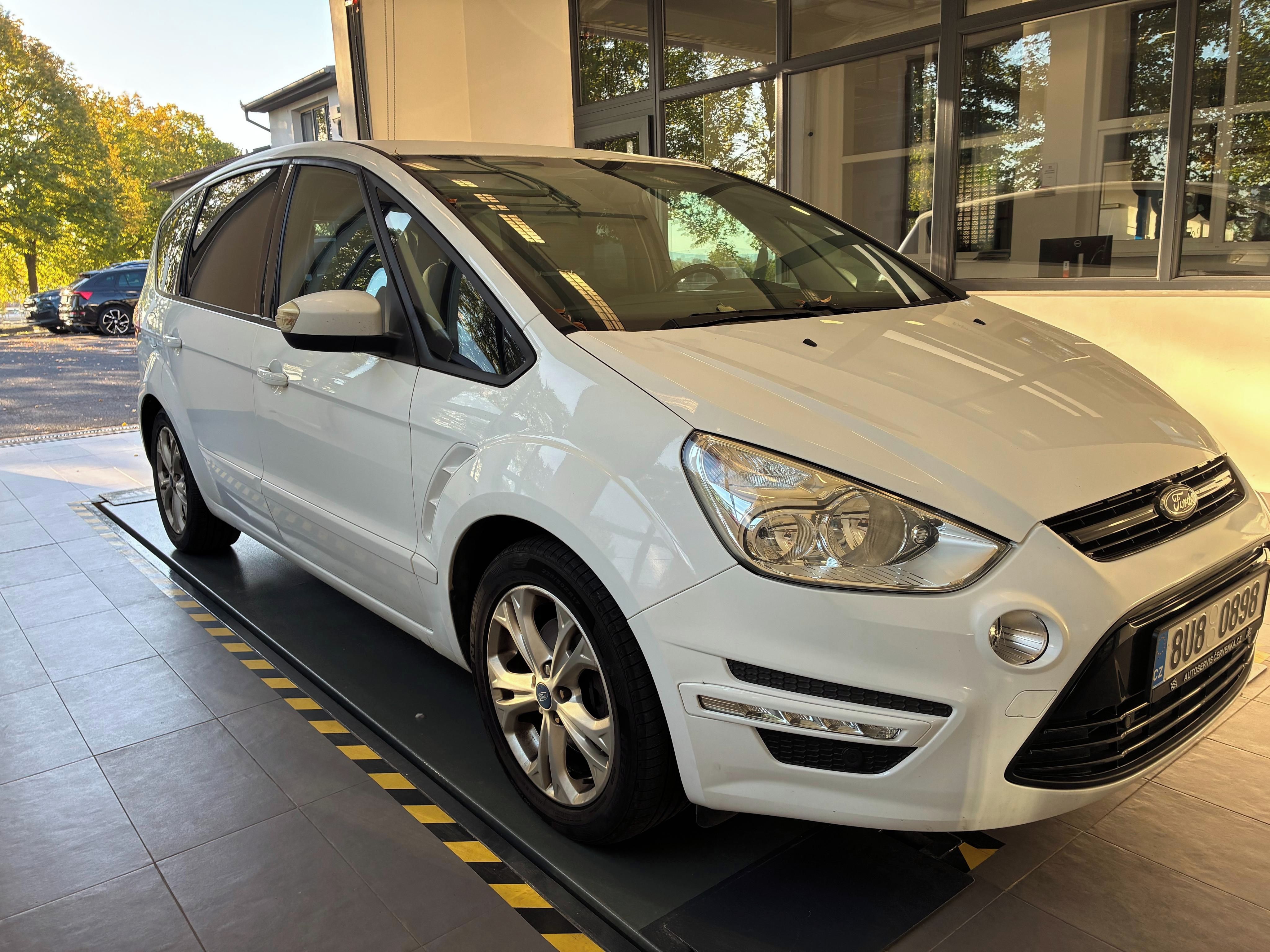 Ford S-MAX, 2,0 TDCi - fotka 4