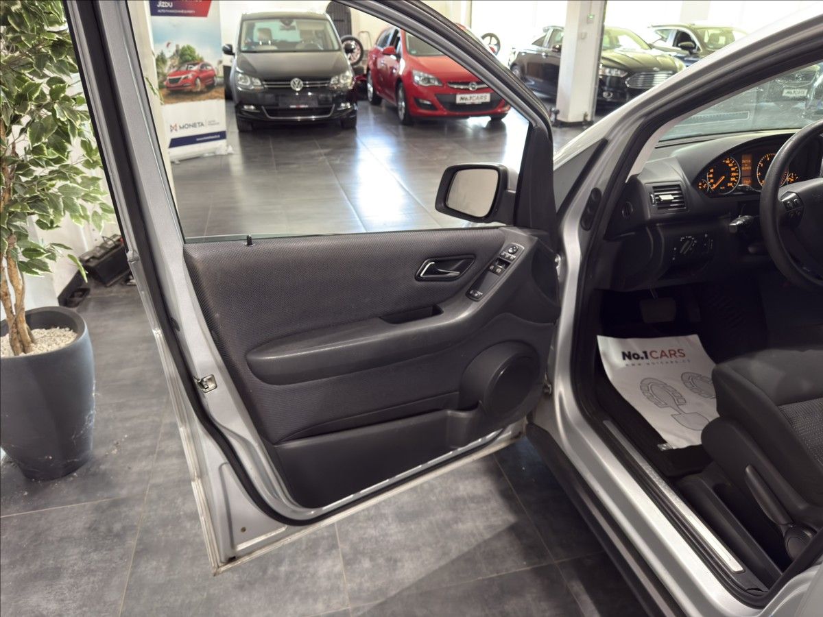 Mercedes-Benz Třídy A, 1,7   i AUTOMAT TAŽNÉ ALU STK - fotka 6