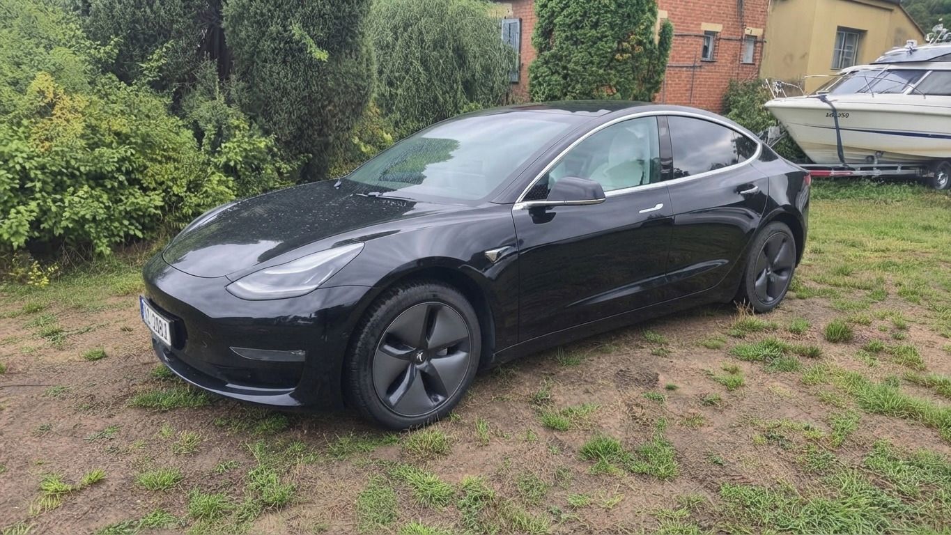 Tesla Model 3, LR, FSD, bílý interiér - fotka 2